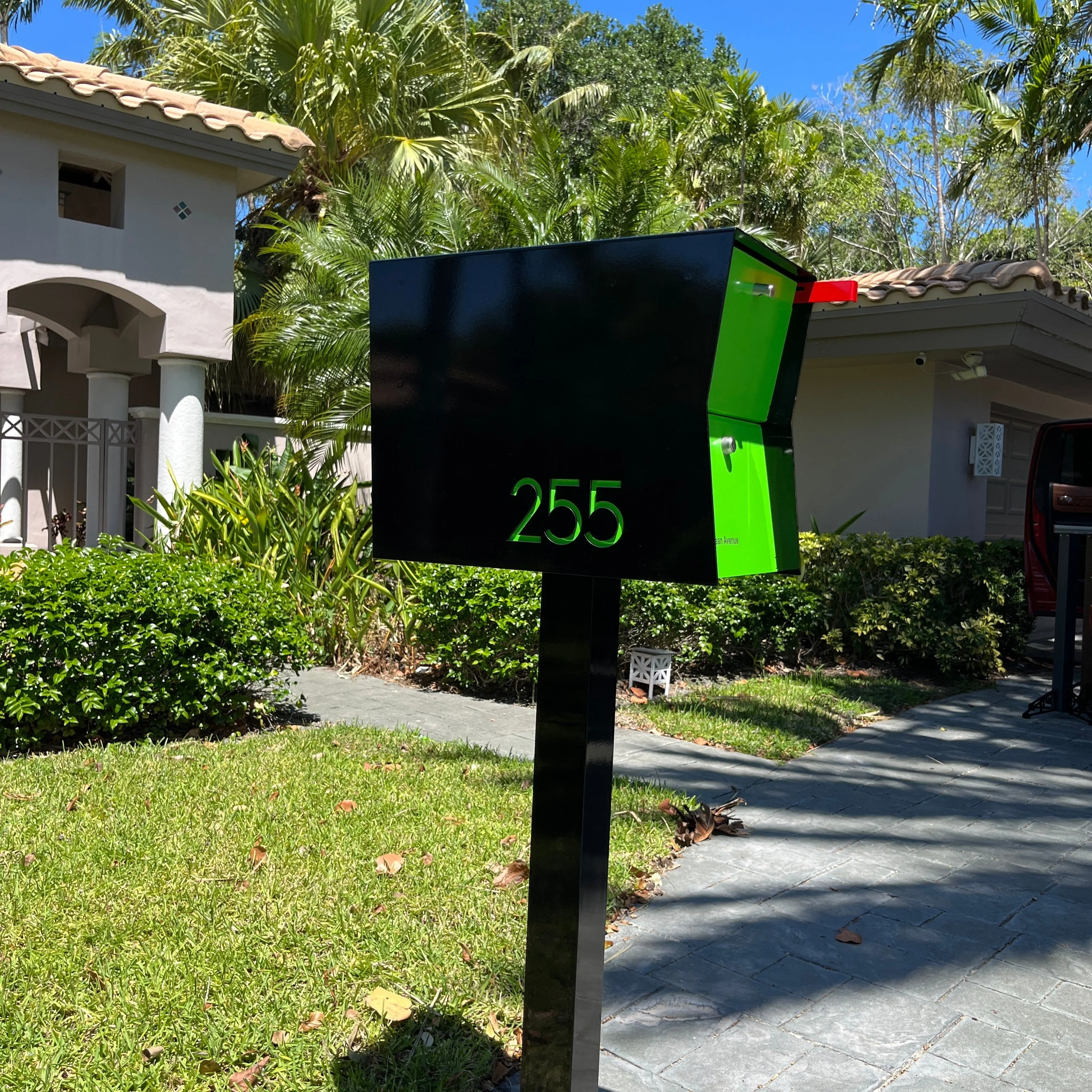 NEW! The Retrobox Locking Package Dropbox in JET BLACK - Modern Mailbox - Image 18