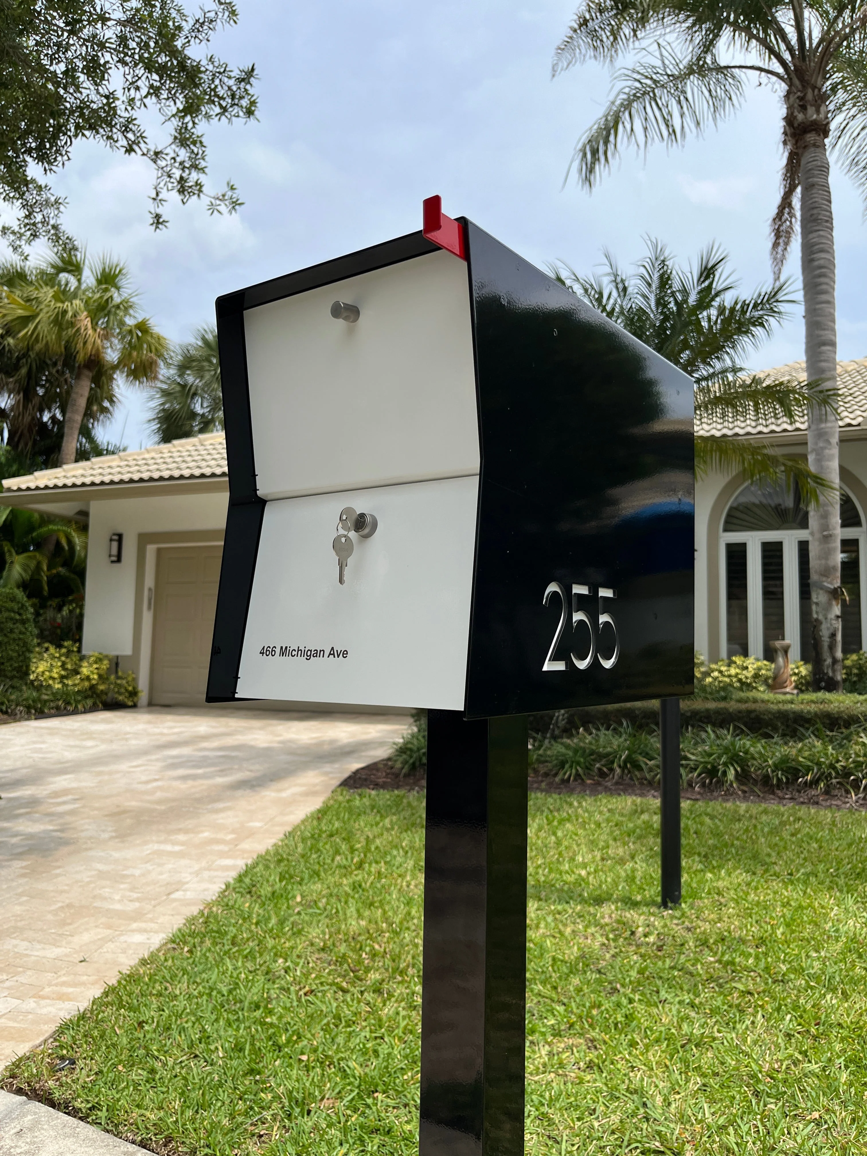 NEW! The Retrobox Locking Package Dropbox in JET BLACK - Modern Mailbox - Image 8