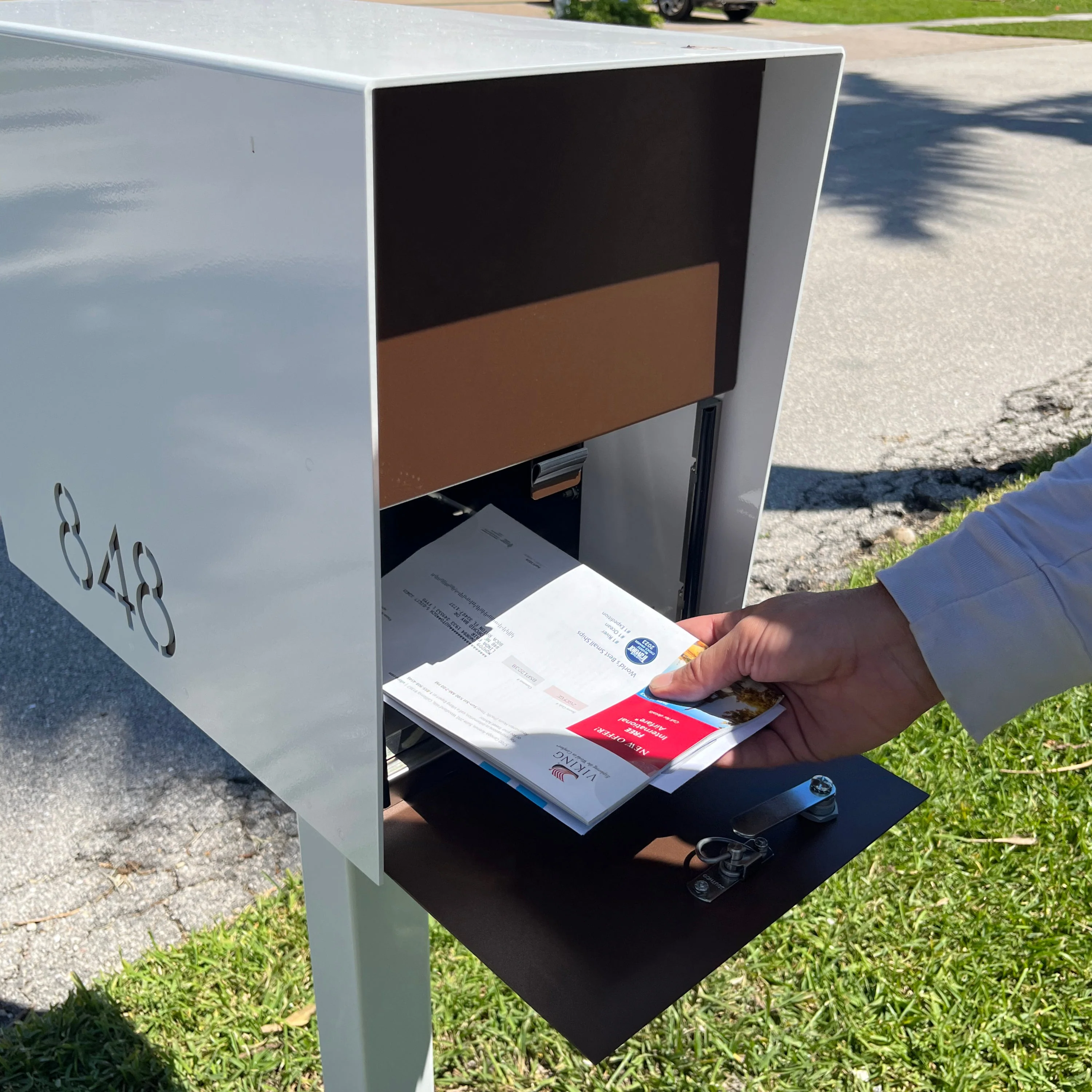 NEW! The UpTown Box Locking Package Dropbox  in COCONUT - Modern Mailbox - Image 6