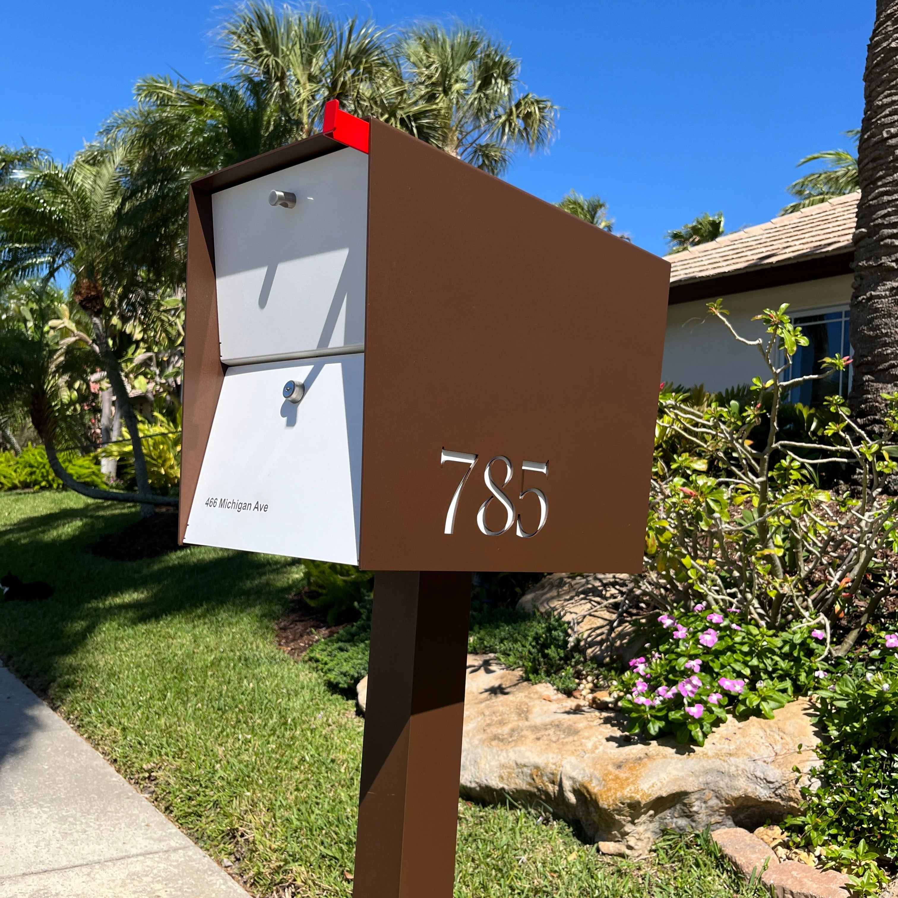 NEW! The UpTown Box Locking Package Dropbox  in COCONUT - Modern Mailbox - Image 7