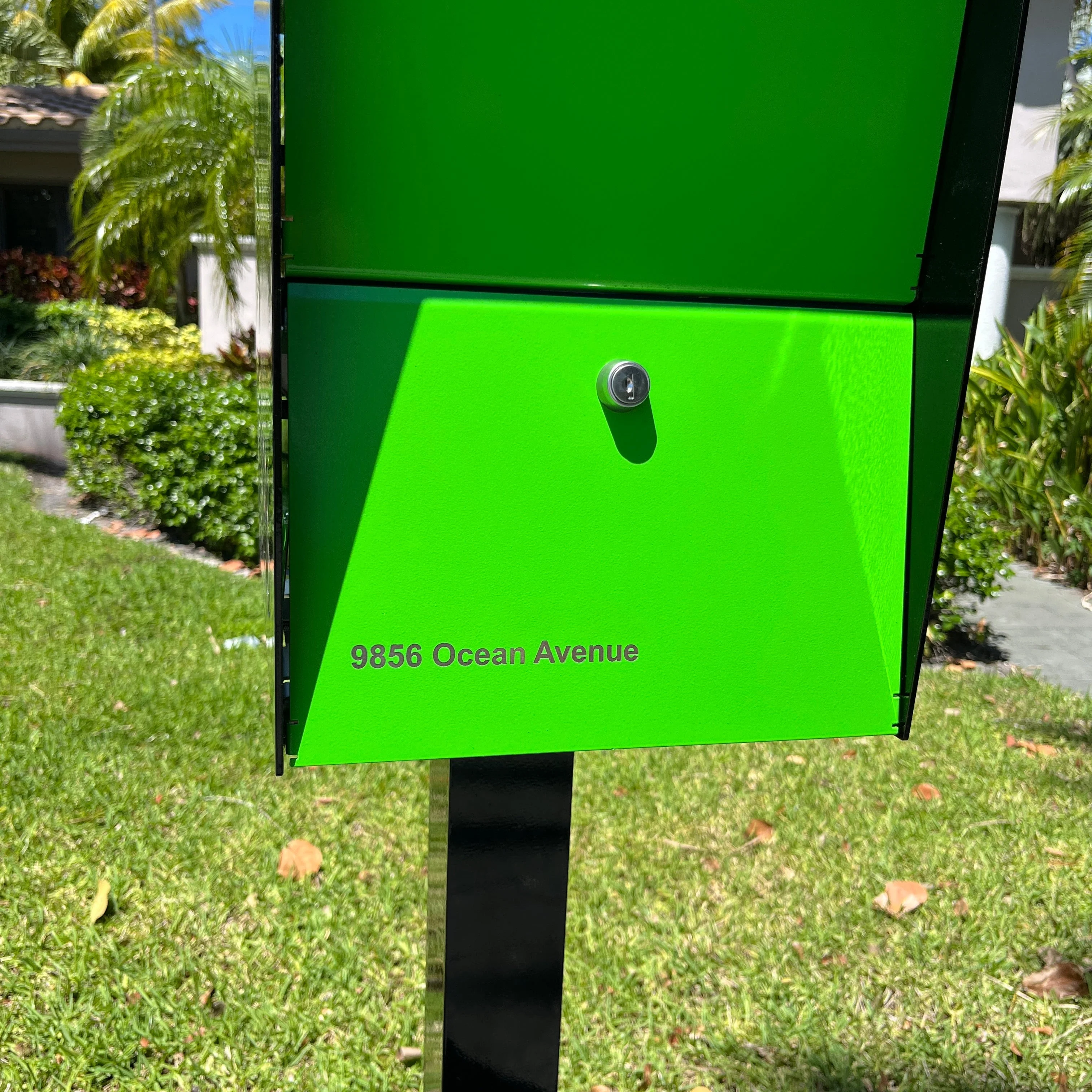 NEW! The UpTown Box Locking Package Dropbox  in COCONUT - Modern Mailbox - Image 9