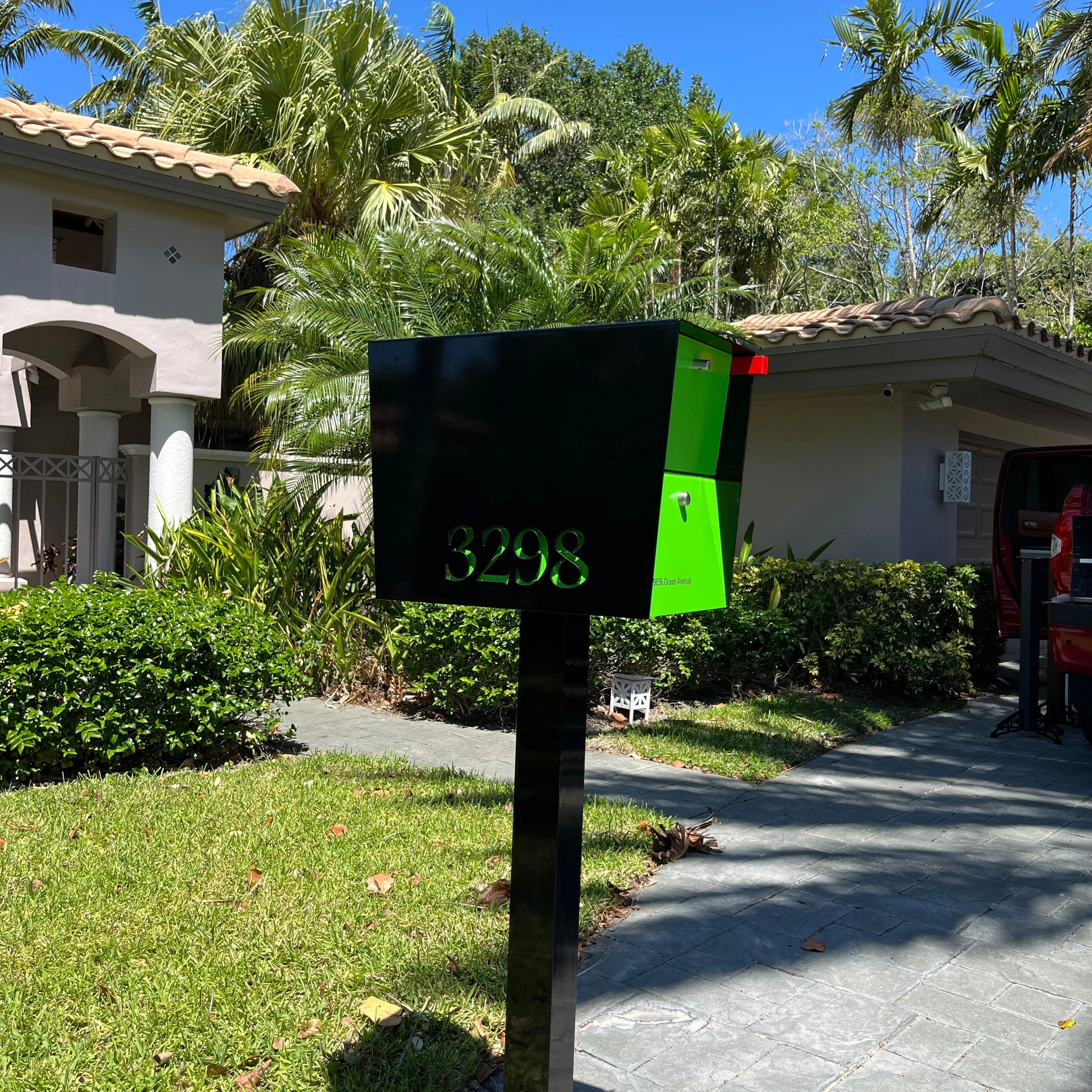 NEW! The UpTown Box Locking Package Dropbox  in JET BLACK - Modern Mailbox - Image 9
