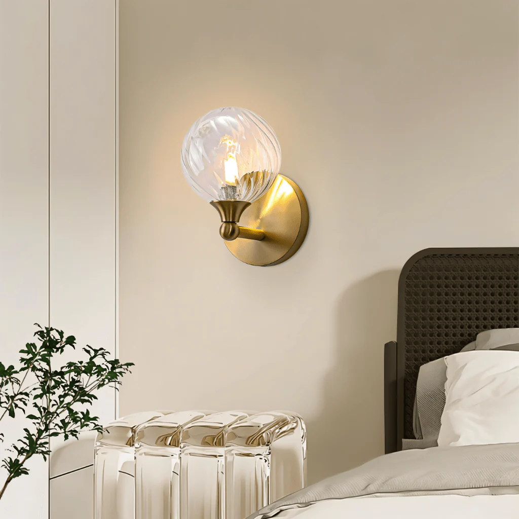 Oleva Wall Lamp - Image 3