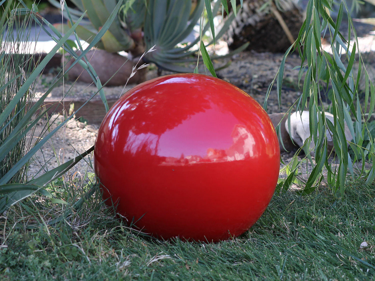 Outdoor Decorative Sphere Glazed 12" By Plantatorem - Image 27
