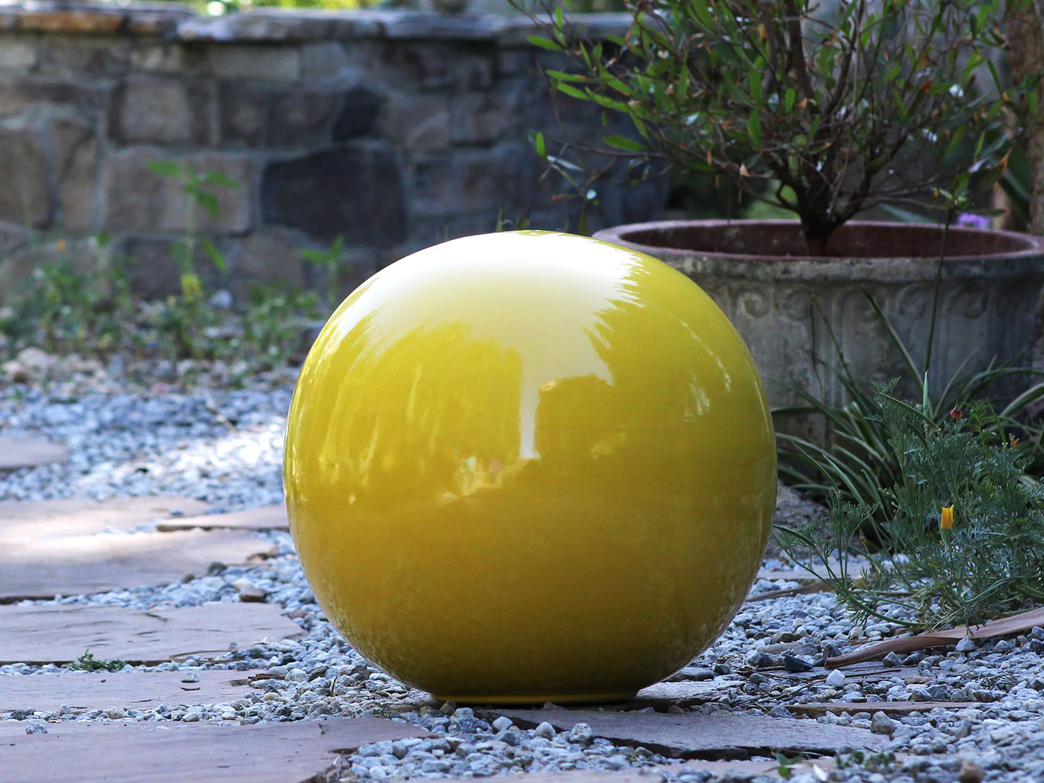 Outdoor Decorative Sphere Glazed 12" By Plantatorem - Image 9
