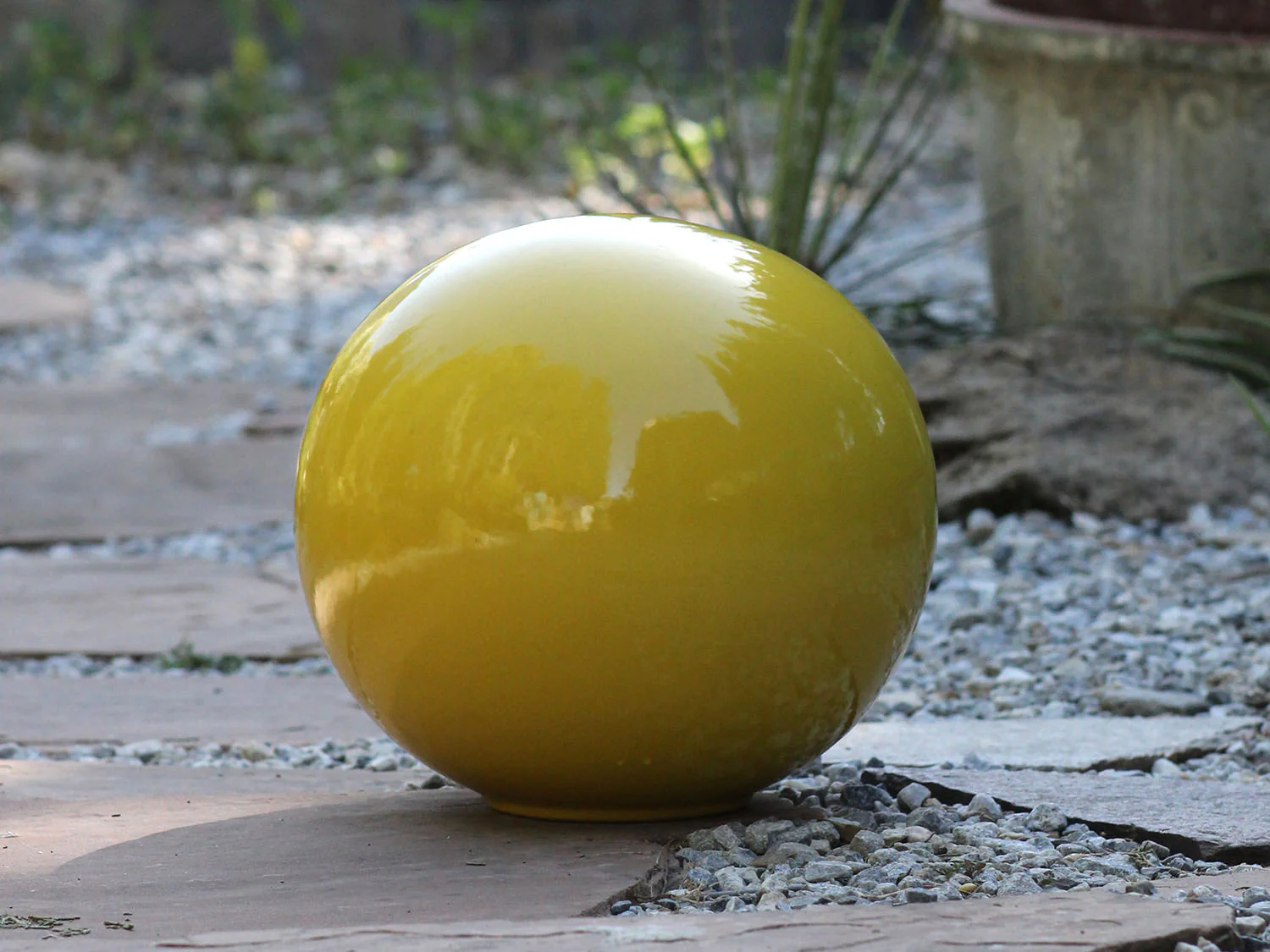 Outdoor Decorative Sphere Glazed 16" By Plantatorem - Image 3