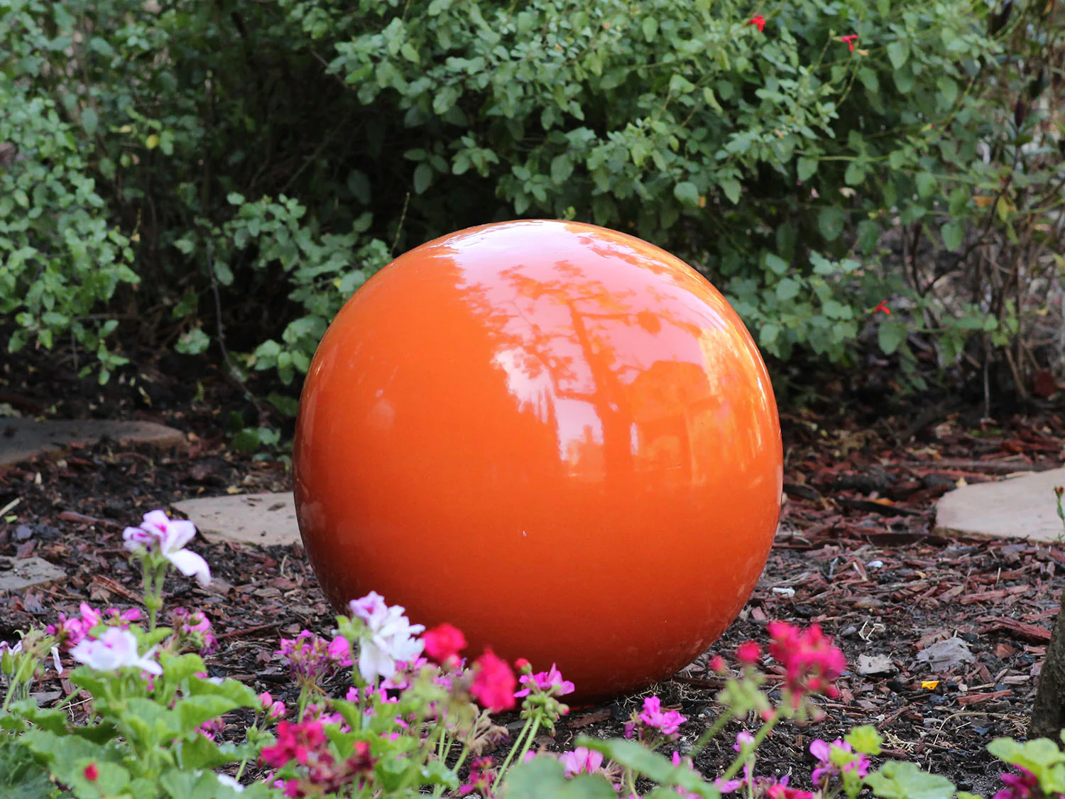 Outdoor Decorative Sphere Glazed 19.5" By Plantatorem - Image 16