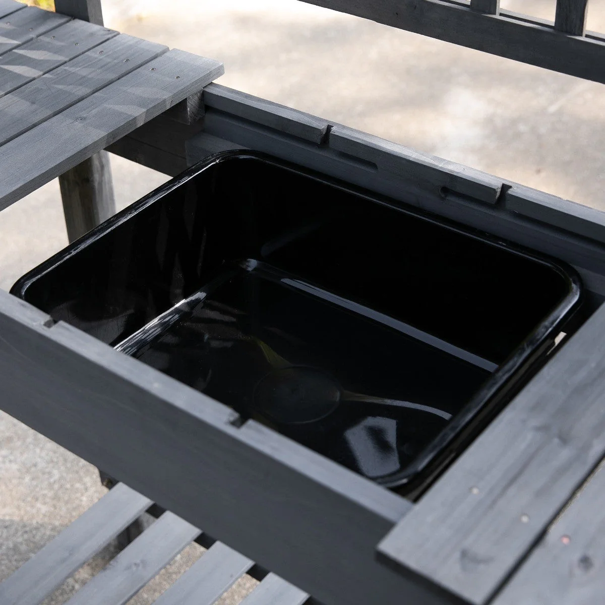 Outdoor Grey Wood Potting Bench Expandable Top with Food Grade Plastic Sink - Image 5