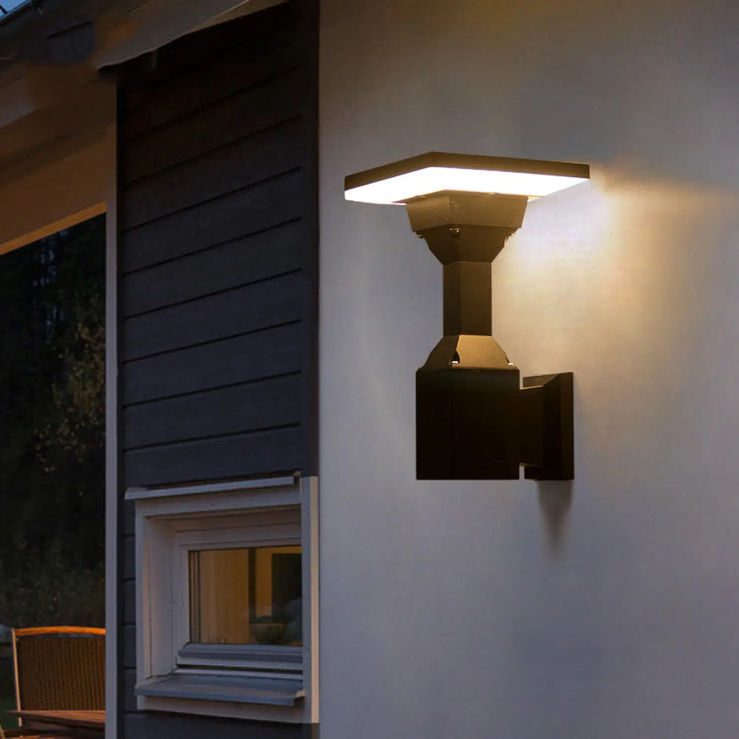 Outdoor LED Wall Lamp with Durable Aluminum Housing Waterproof Design - Image 9