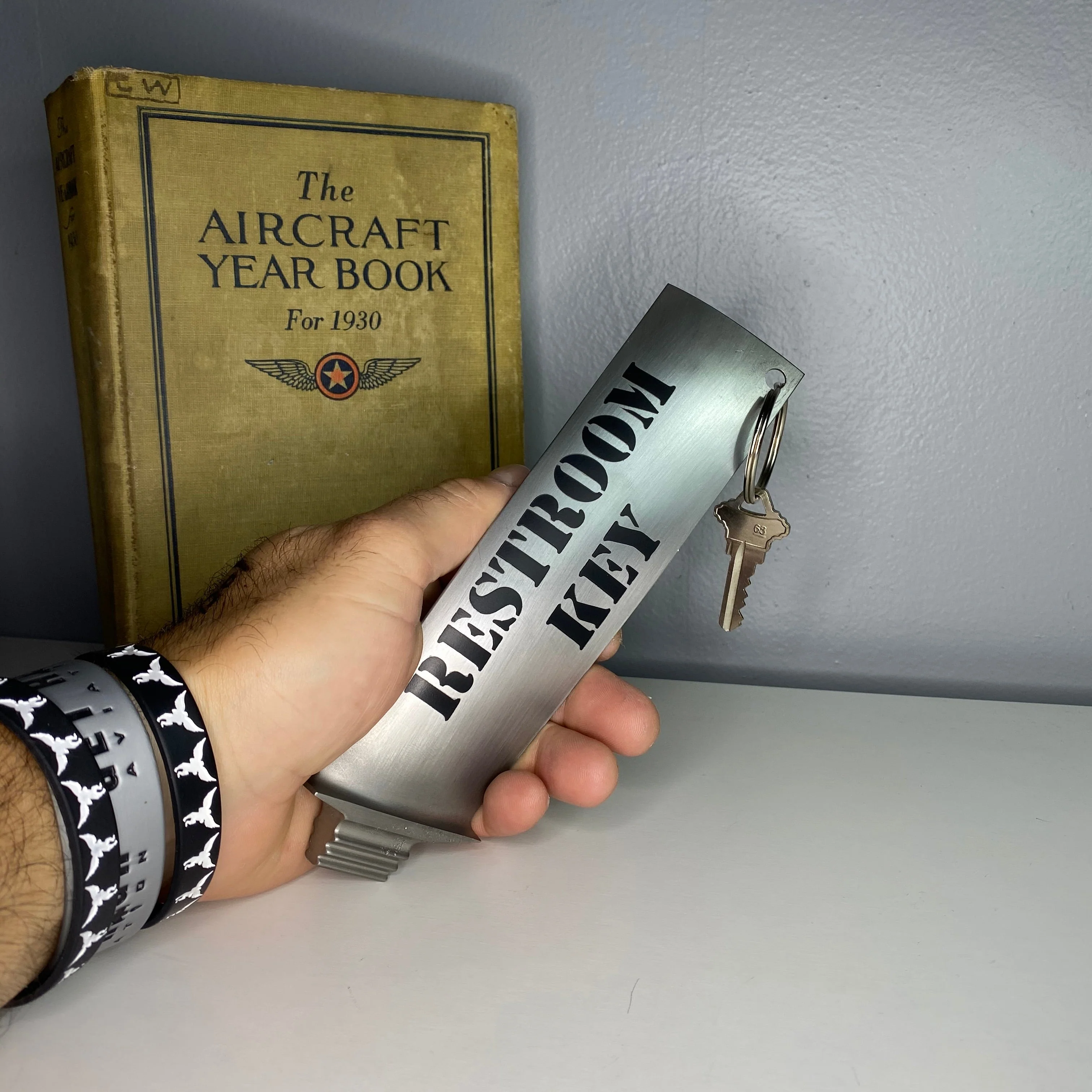 Oversized Bathroom Restroom General Electric J79 Engine Blade Keychain - Image 4