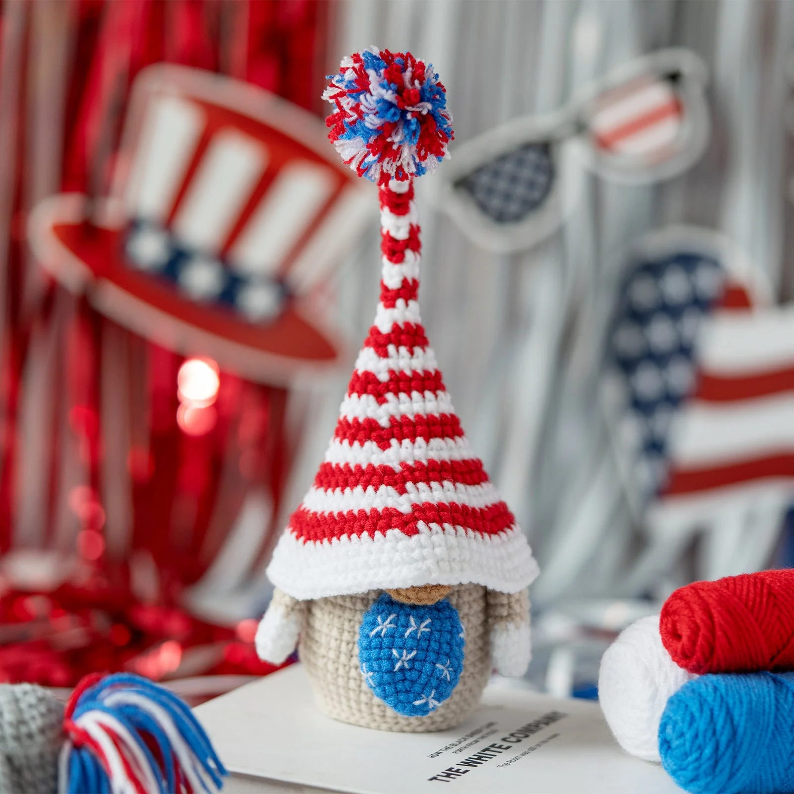 Patriotic Gnome Amigurumi DIY Crochet Kit Wizardi F07N8-M195 - Image 2