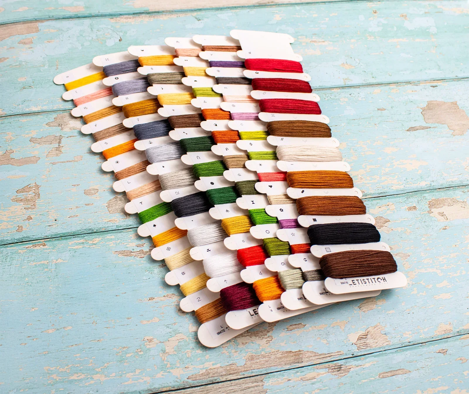 Paws & Presents L9947 Counted Cross Stitch Kit - Image 3