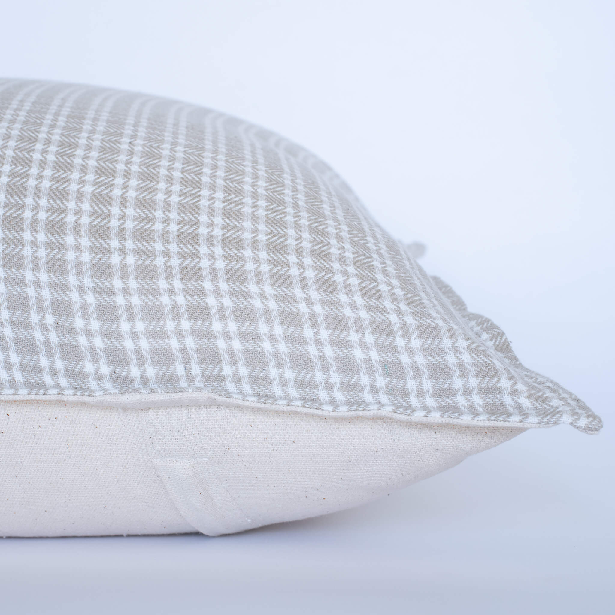 Paz Handwoven Pillow Cover - Image 9