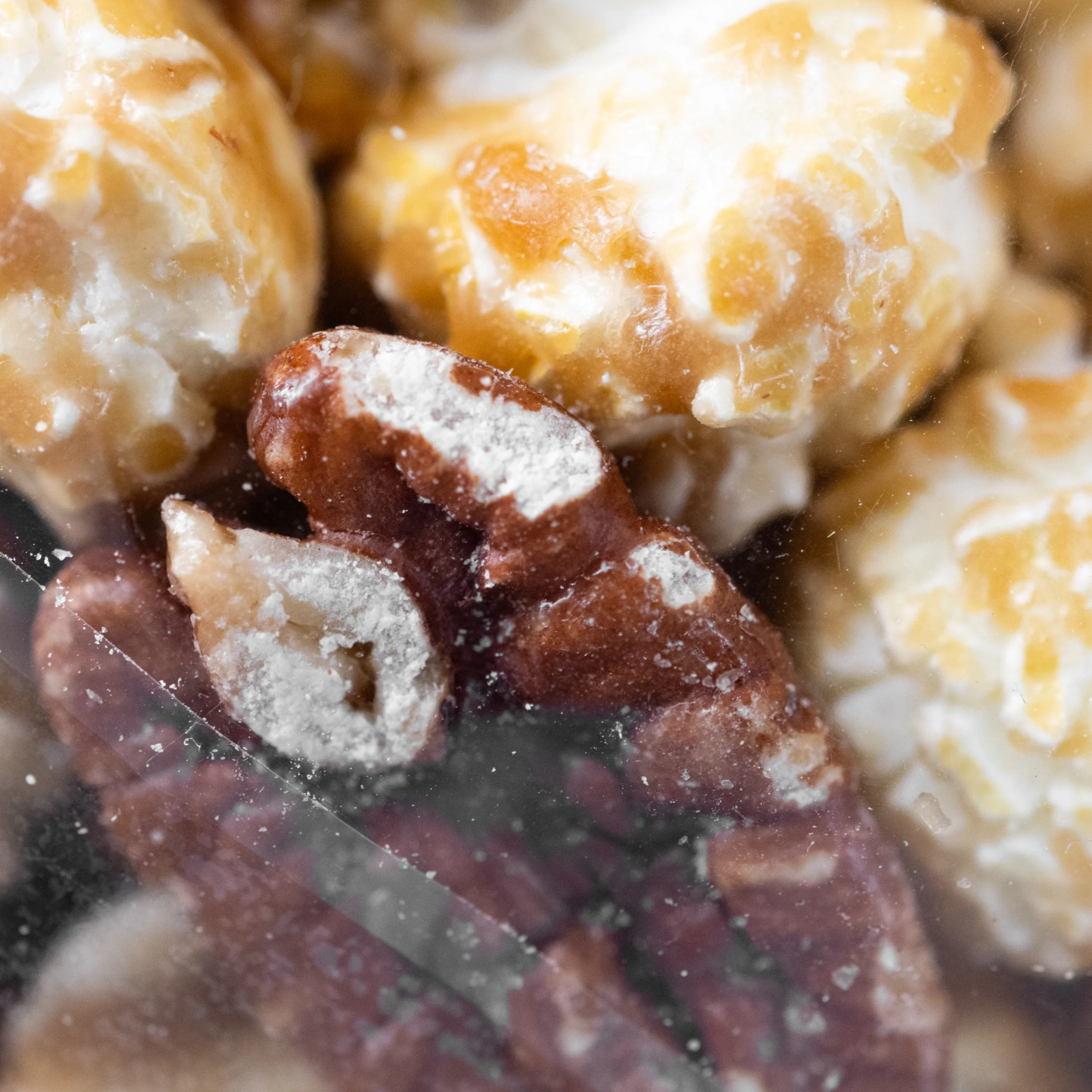 Pecan Praline Popcorn | Pack of 2 | 8 oz | HR Poppin' Snacks - Image 4