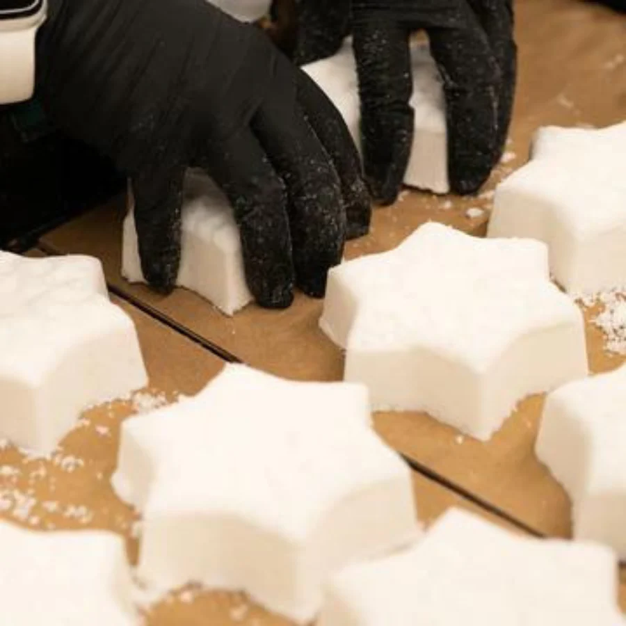 Peppermint Twist Froth Bomb | 5 oz | Pacha Soap Company - Image 3