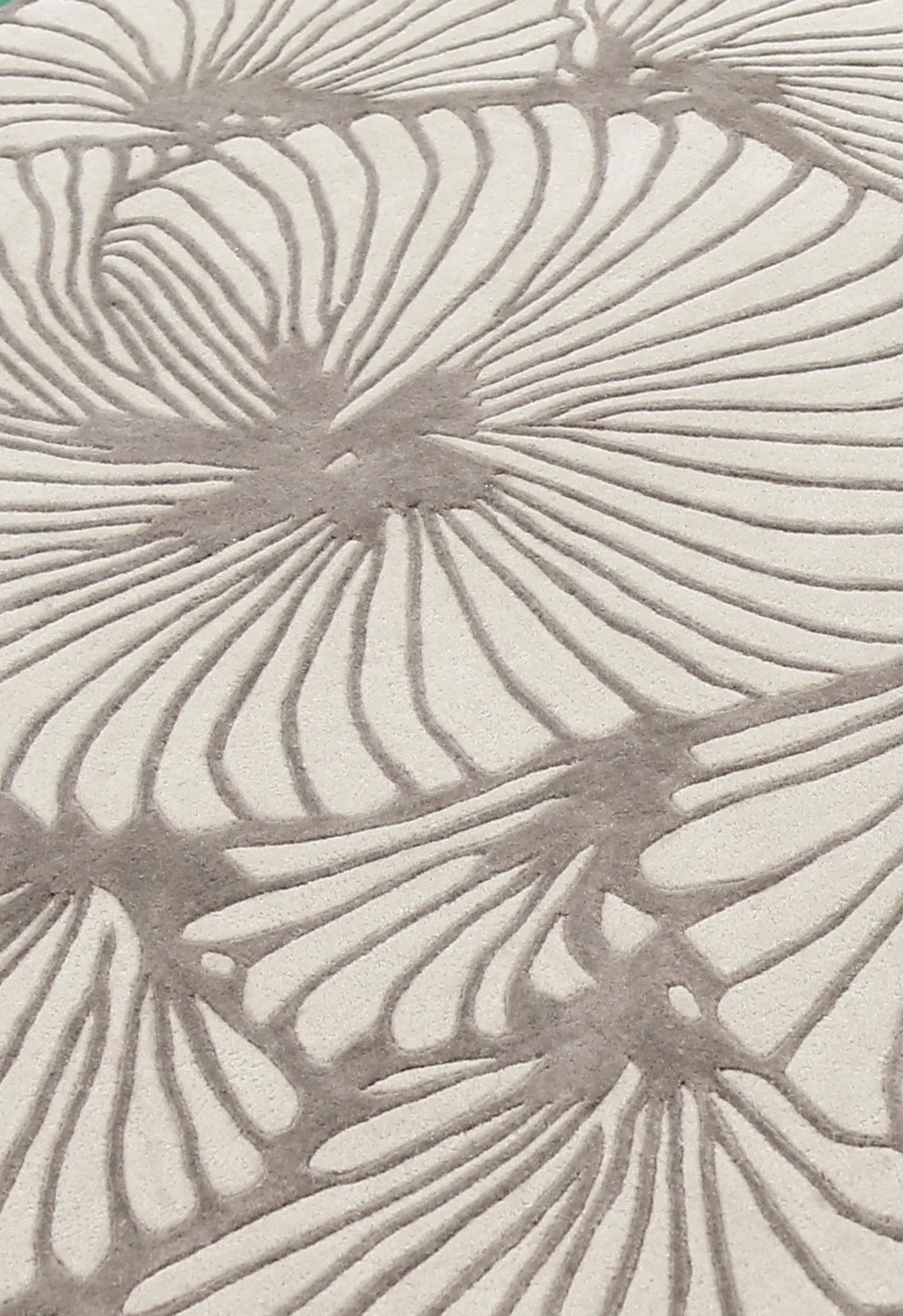 Petals Modern Floral Lace Beige Hand Tufted 5x7 Wool Rug - Image 7