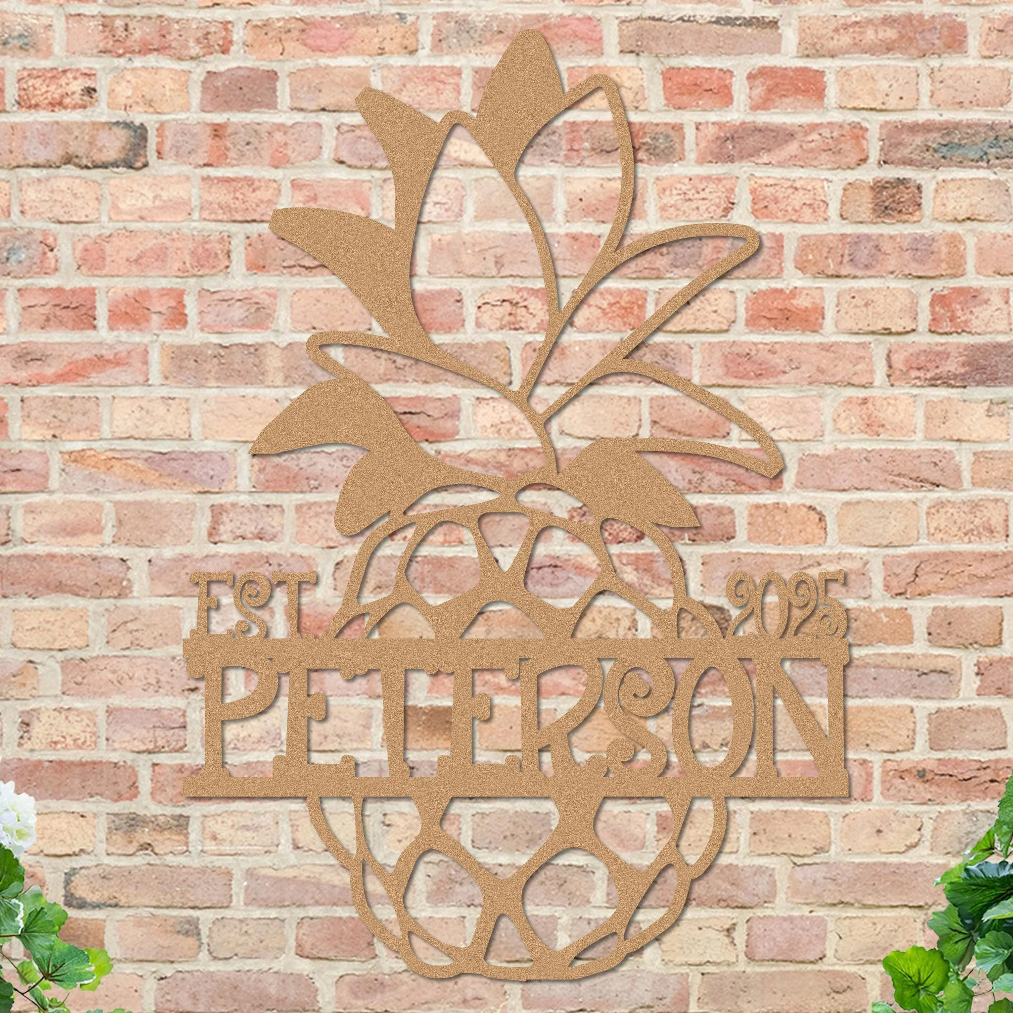 Pineapple Name Sign - Image 3
