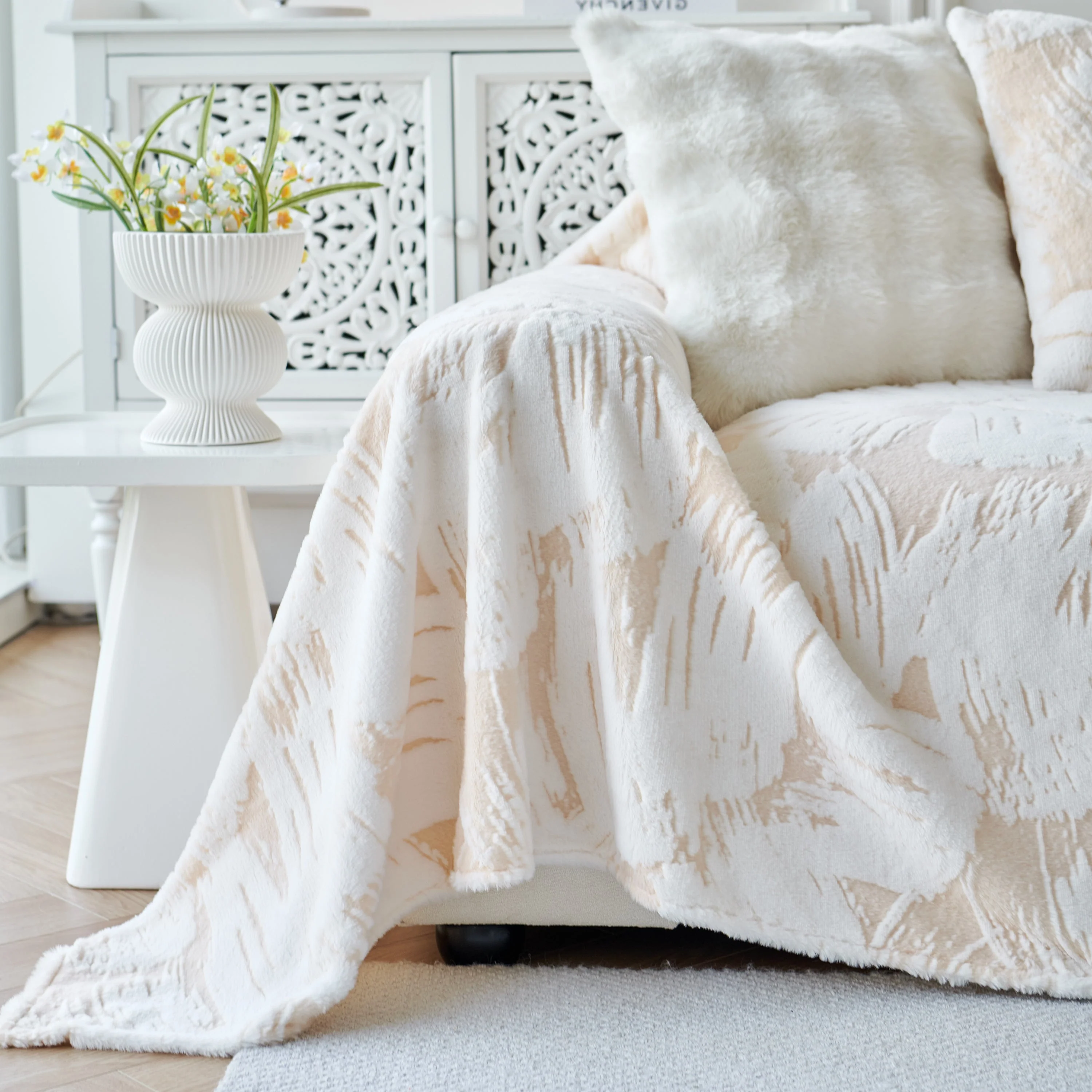 Plush Faux Fur Warm Sofa Cover with Waves Jacquard Textured Throw Blankets for Couch - Image 17