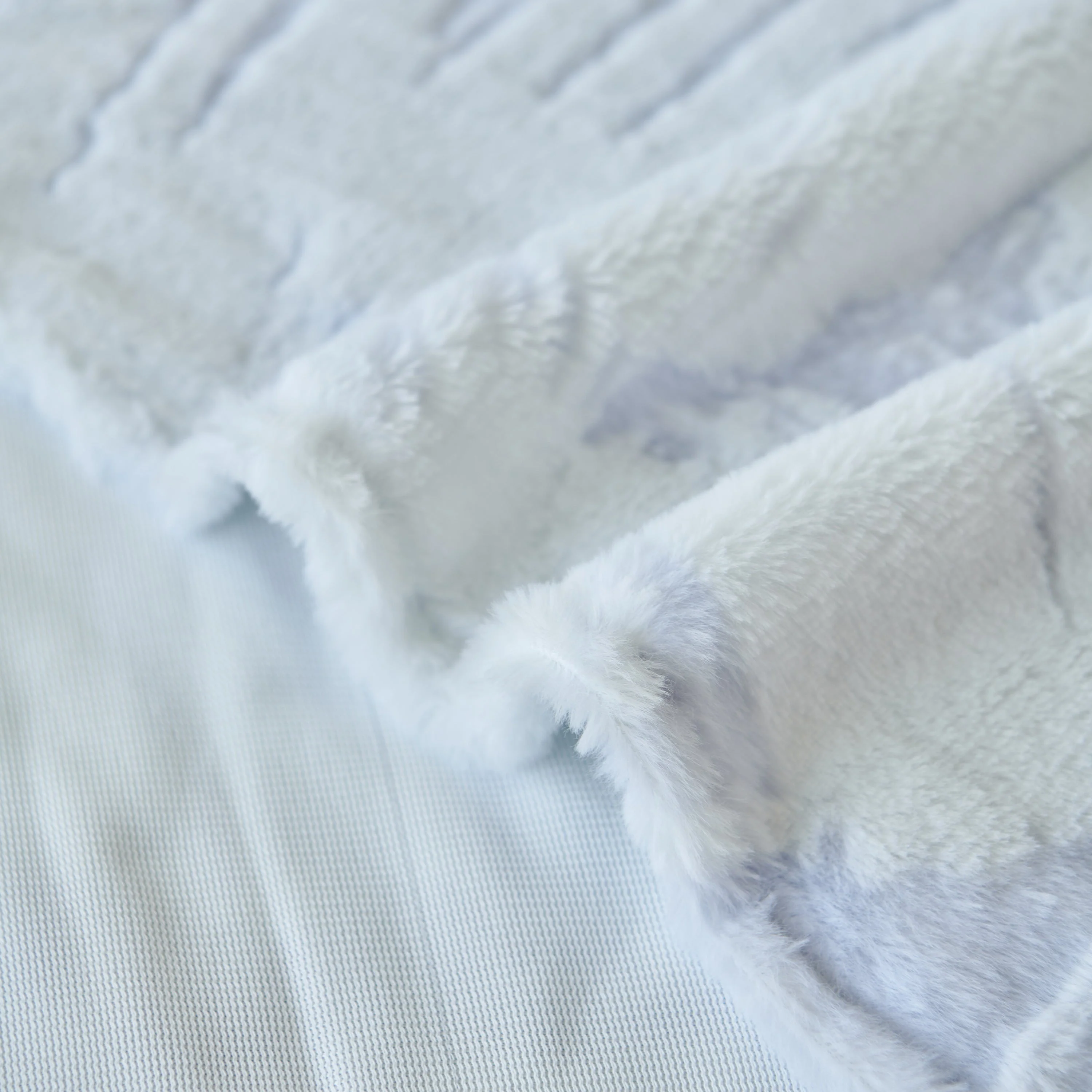 Plush Faux Fur Warm Sofa Cover with Waves Jacquard Textured Throw Blankets for Couch - Image 39