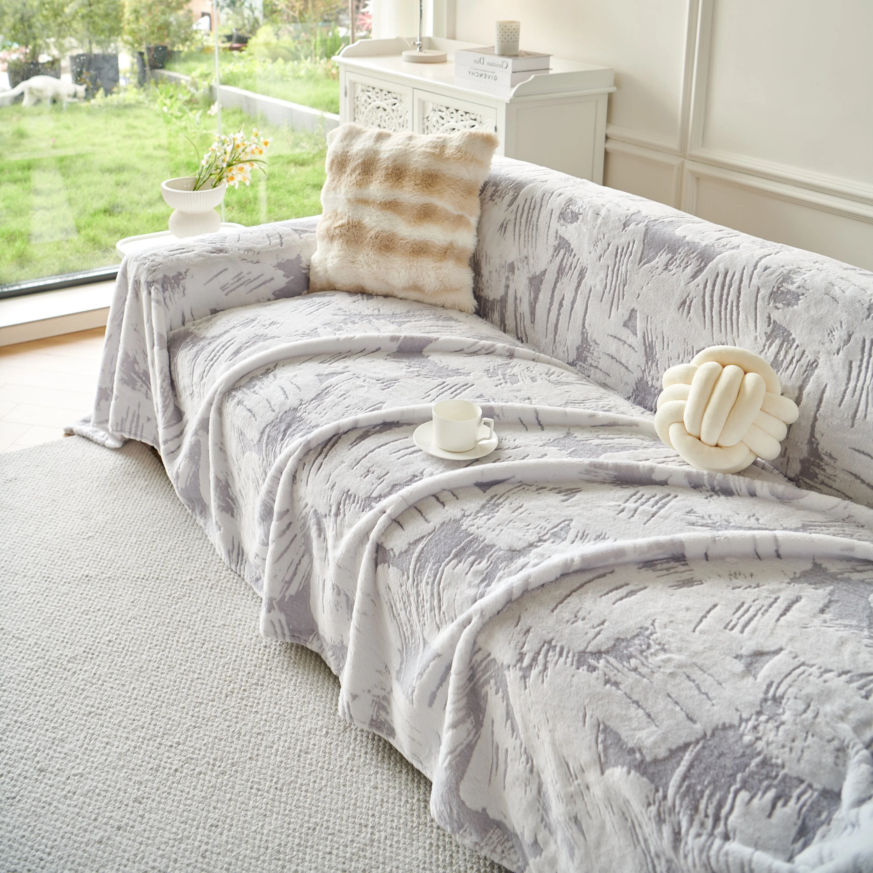 Plush Faux Fur Warm Sofa Cover with Waves Jacquard Textured Throw Blankets for Couch - Image 97