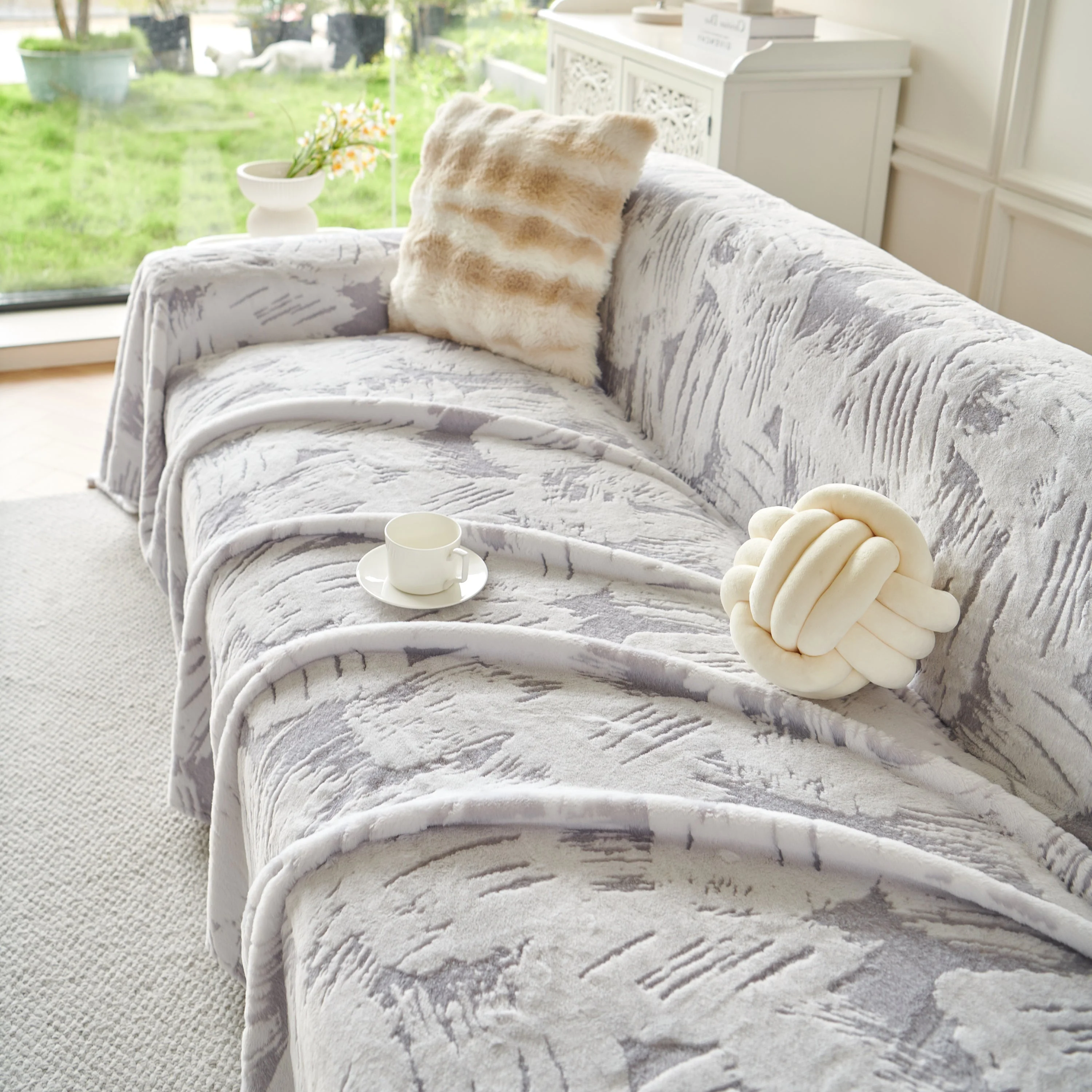 Plush Faux Fur Warm Sofa Cover with Waves Jacquard Textured Throw Blankets for Couch - Image 98
