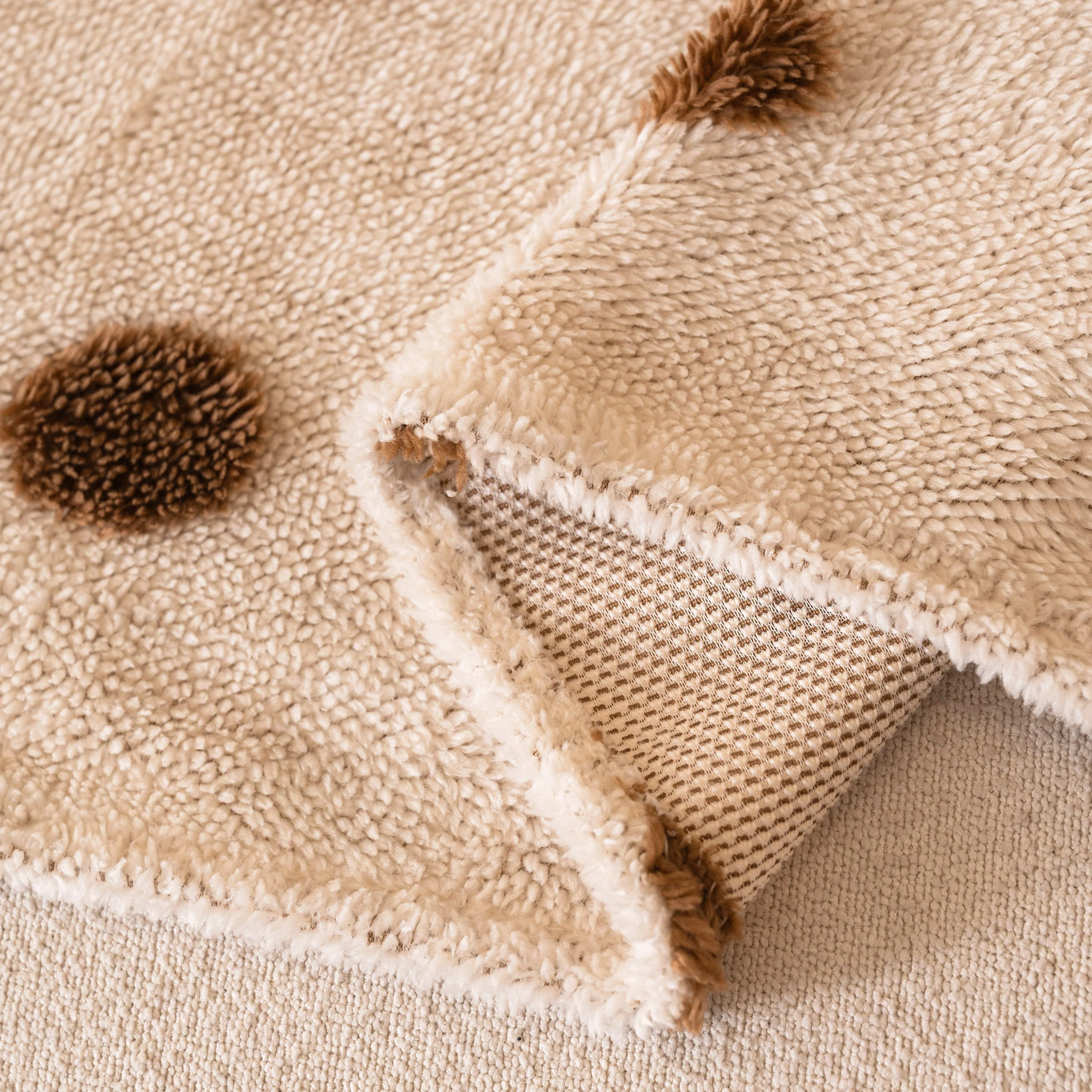 Plush Fleece Sofa Cover Throw, Soft Textured Polka Dot Couch Protector Blanket for Pets - Image 90
