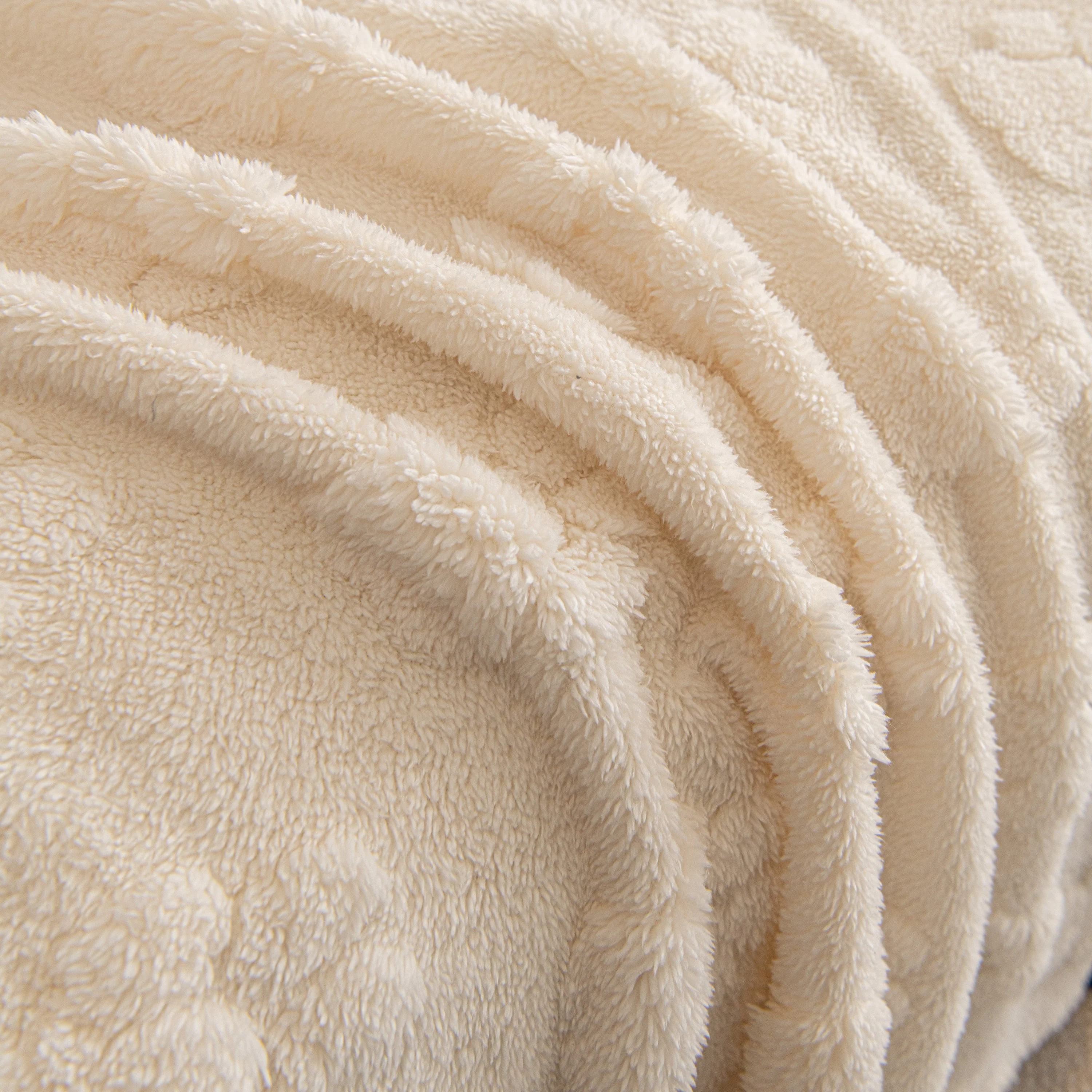 Plush Jacquard Blankets for The Sofa Soft Slipcover Sectional Cover Throws for Sofas - Image 3