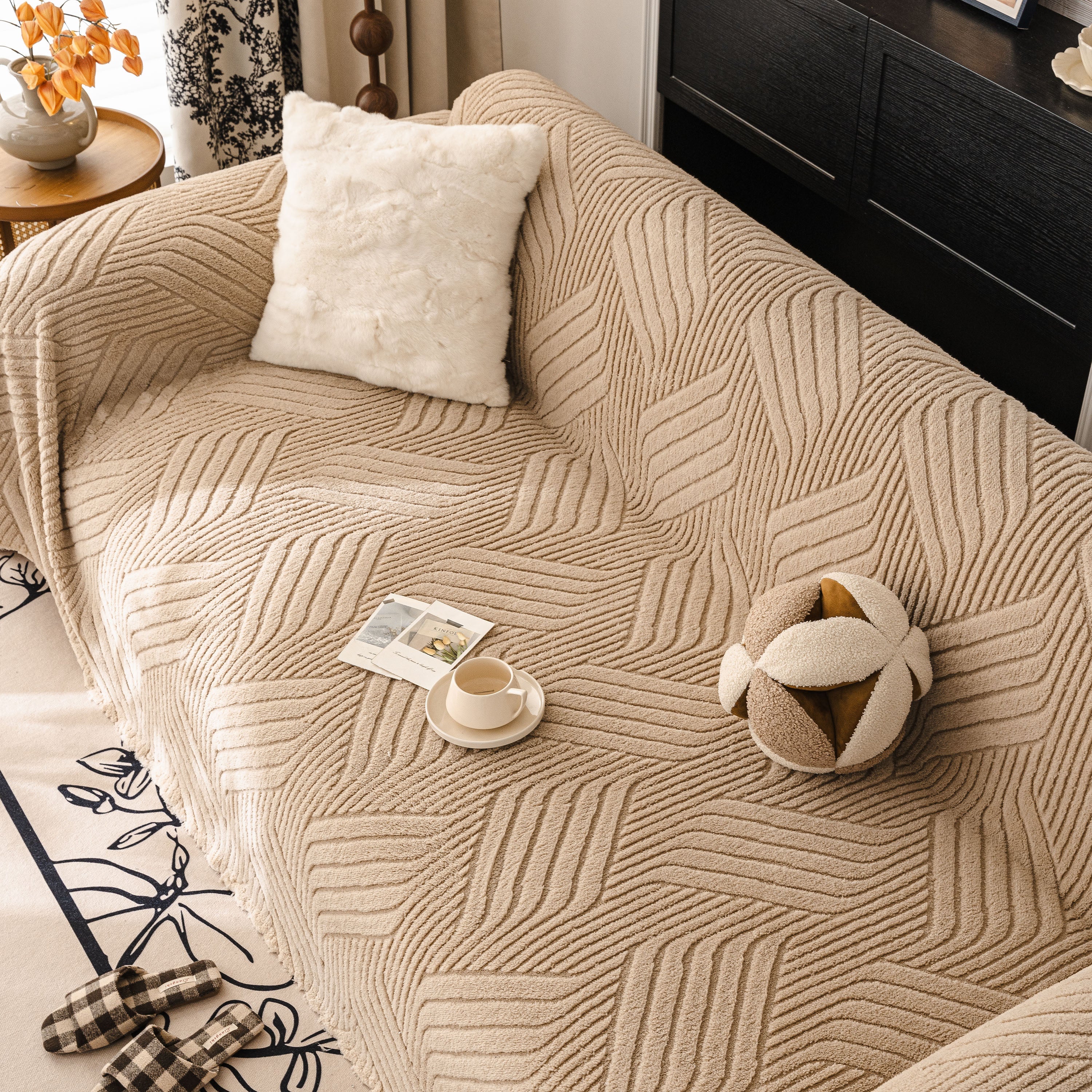 Plush Fleece Washable Sofa Throw Blanket, Soft & Cozy Furniture Protector for Couch - Image 107