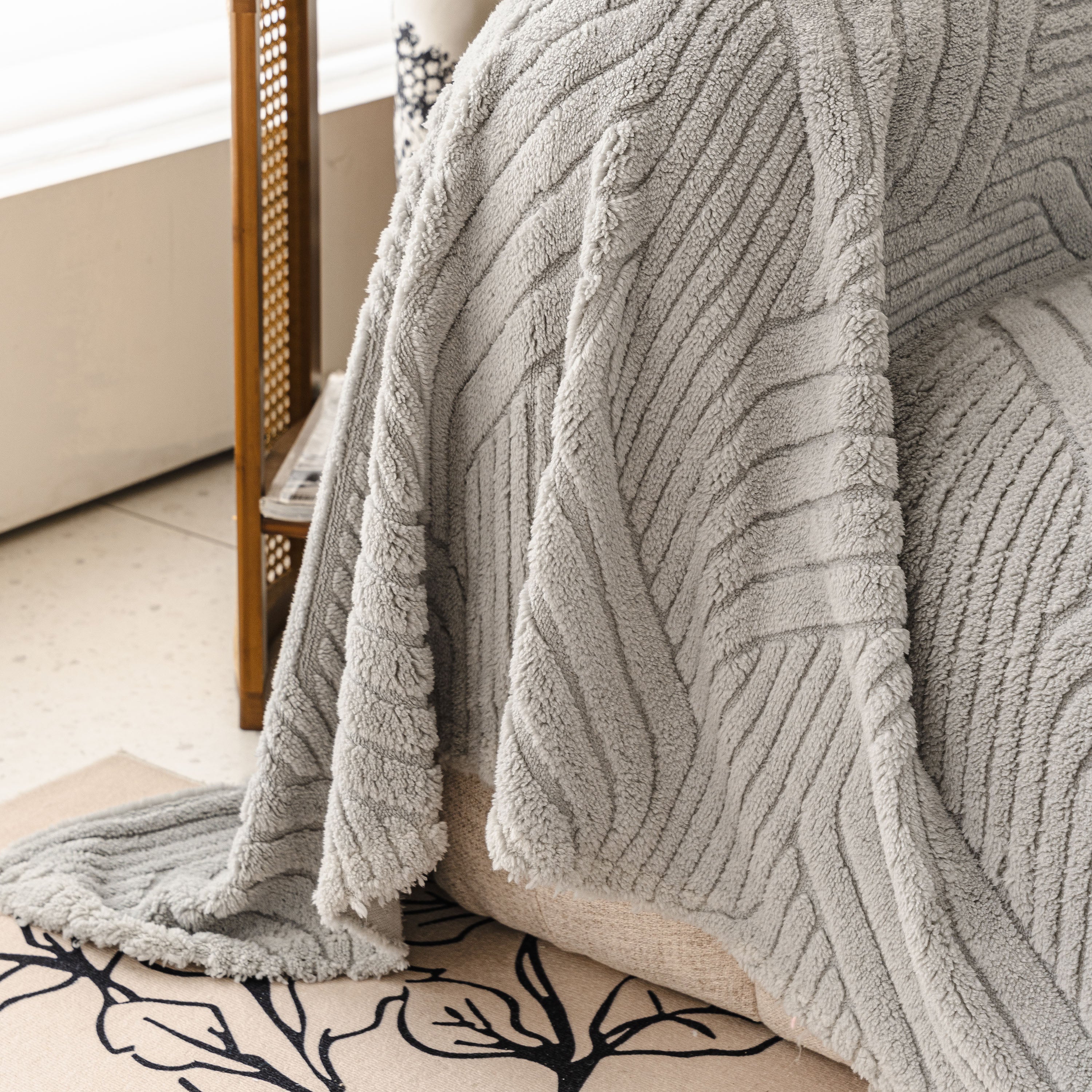Plush Fleece Washable Sofa Throw Blanket, Soft & Cozy Furniture Protector for Couch - Image 64