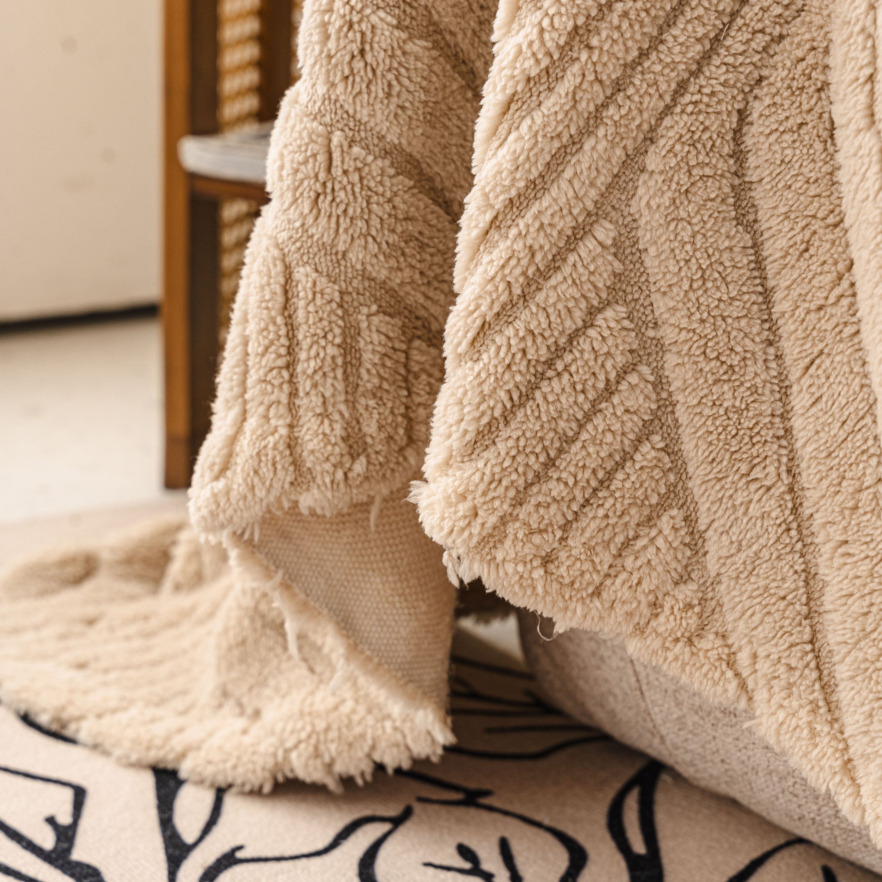 Plush Fleece Washable Sofa Throw Blanket, Soft & Cozy Furniture Protector for Couch - Image 97