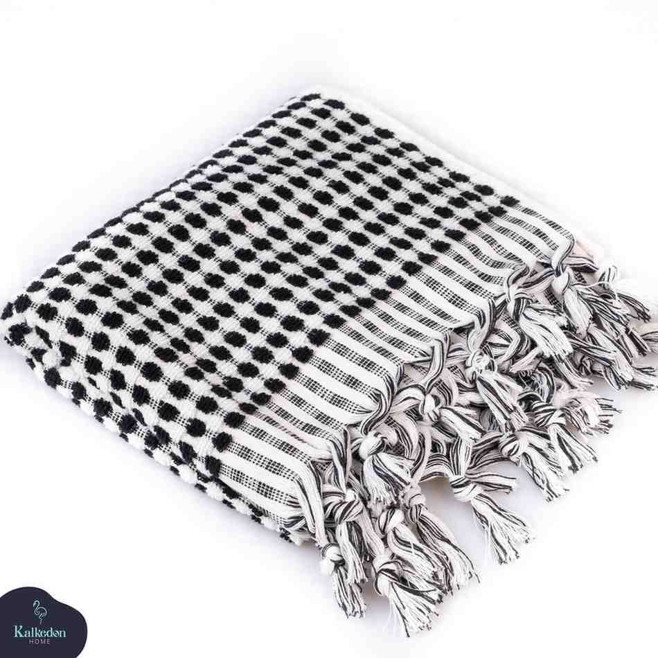 Pom Pom Hand Towel - Image 3
