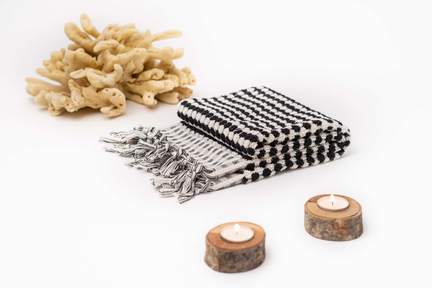Pom Pom Hand Towel - Image 8