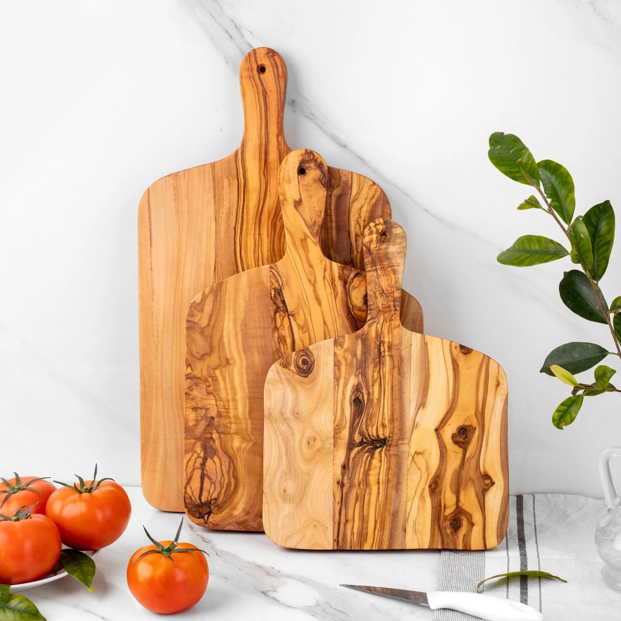 Premium Hand-Crafted Olive Wood Cutting Board with Handle - Image 3