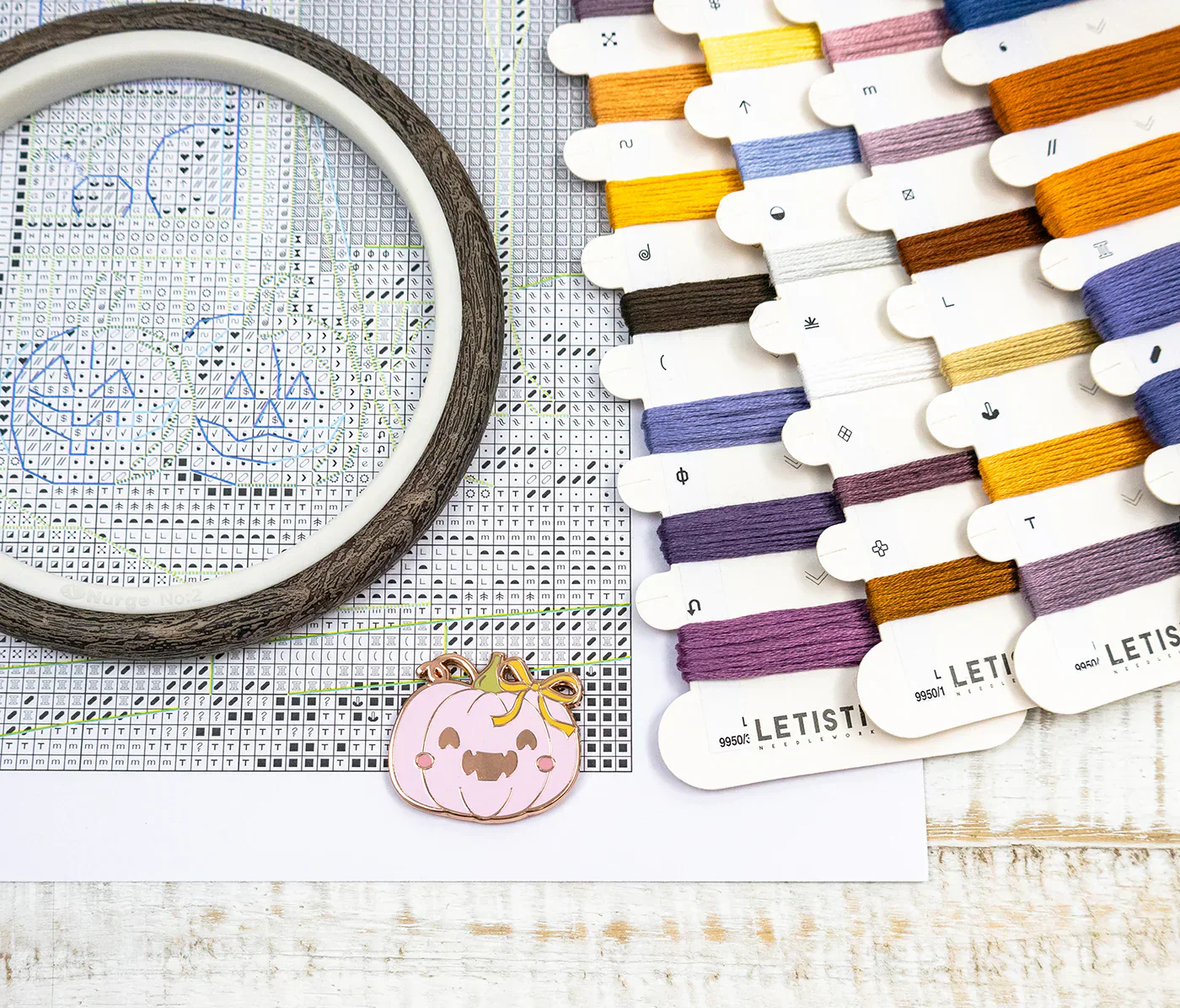 Pumpkin Lane L9950 Counted Cross Stitch Kit - Image 4