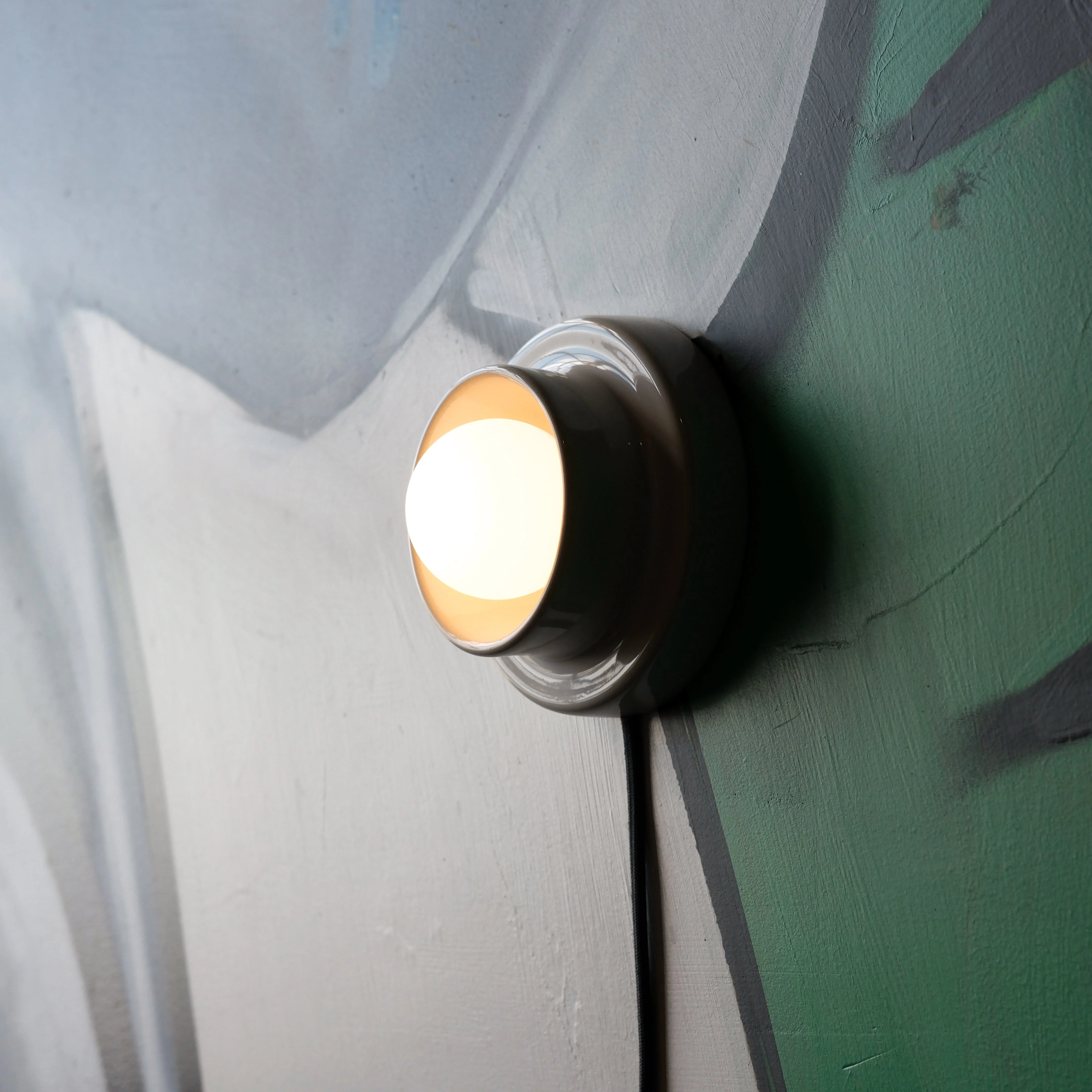 Q Sconce - Image 13