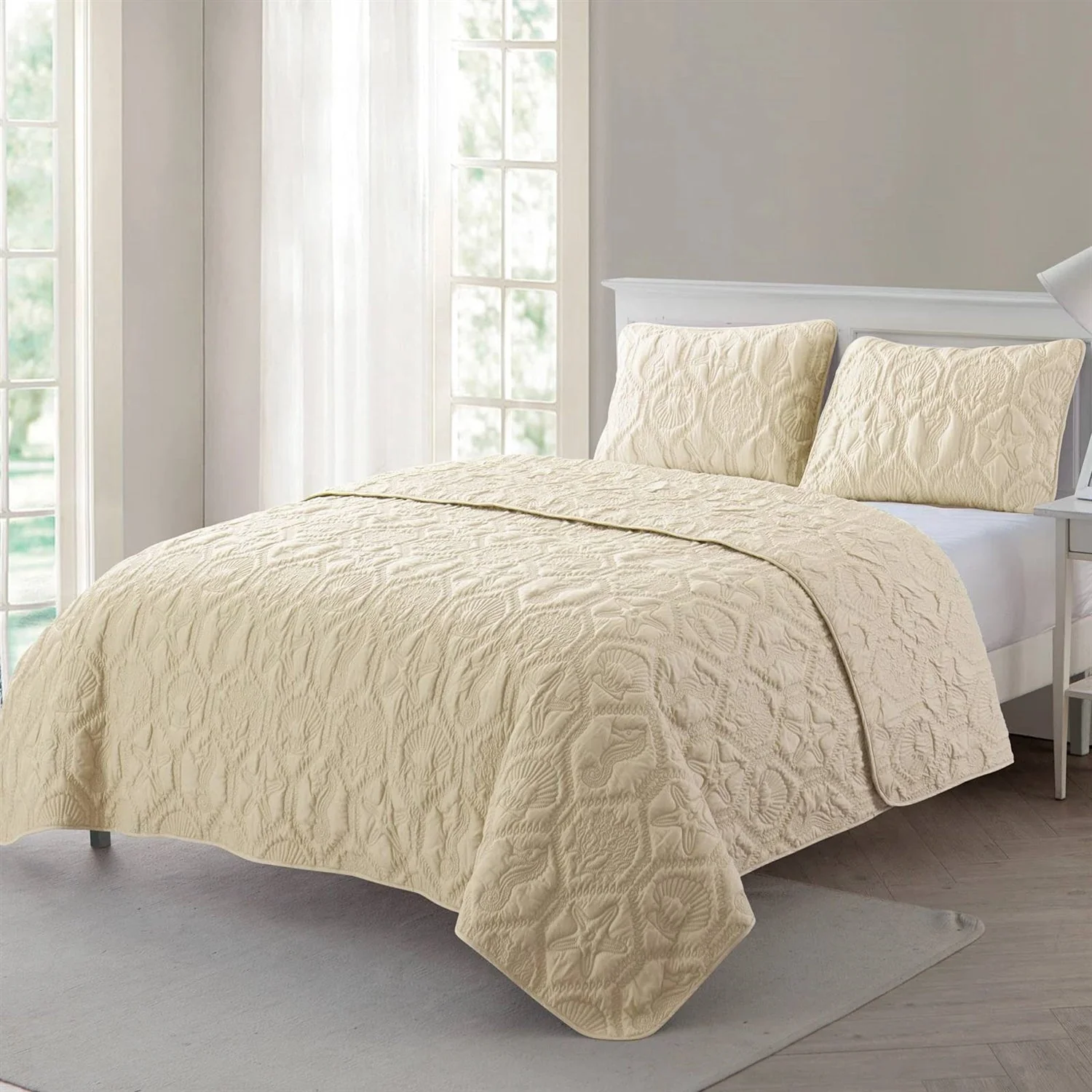 Queen Coastal Beach Starfish Seashells Seahorse Sand Tan 3-Piece Quilt Set - Image 3
