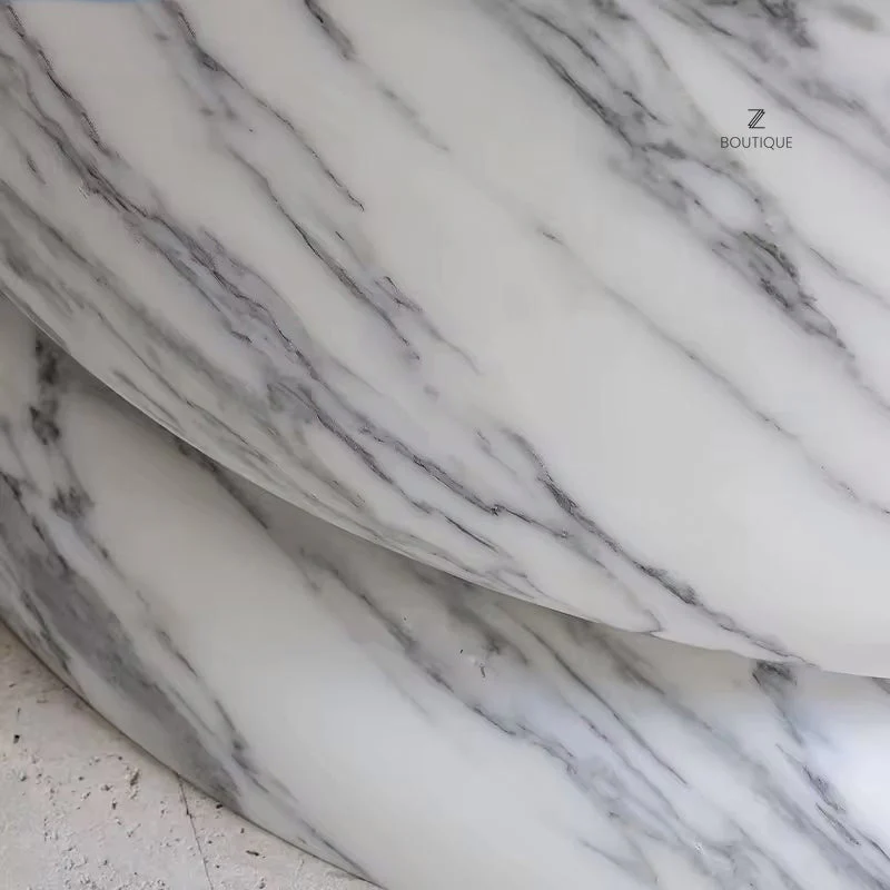 Queen Elizabeth Bathtub - Image 6