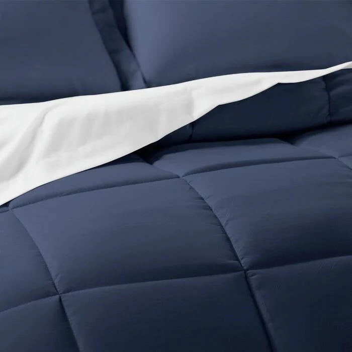 Queen Navy Microfiber Baffle-Box 6-Piece Reversible Bed-in-a-Bag Comforter Set - Image 4