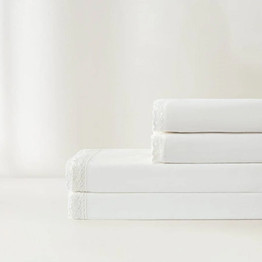 Queen Size 4 Piece 100-Percent Cotton Sheet Set in White with Lace Trim - Image 2