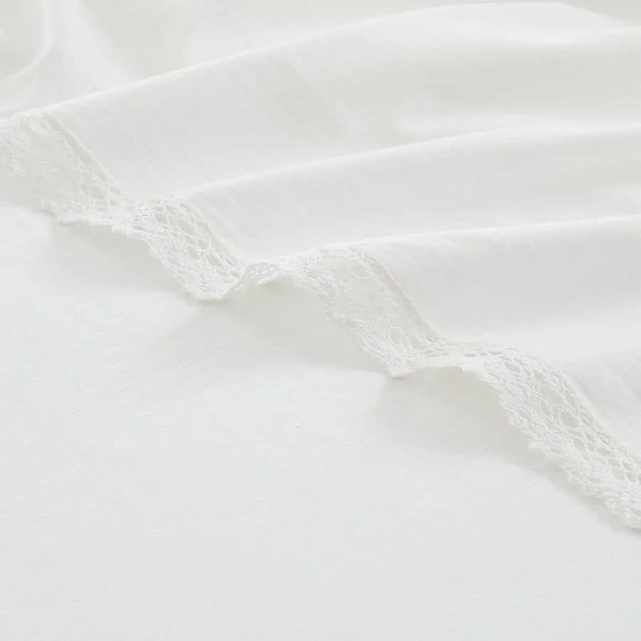 Queen Size 4 Piece 100-Percent Cotton Sheet Set in White with Lace Trim - Image 3