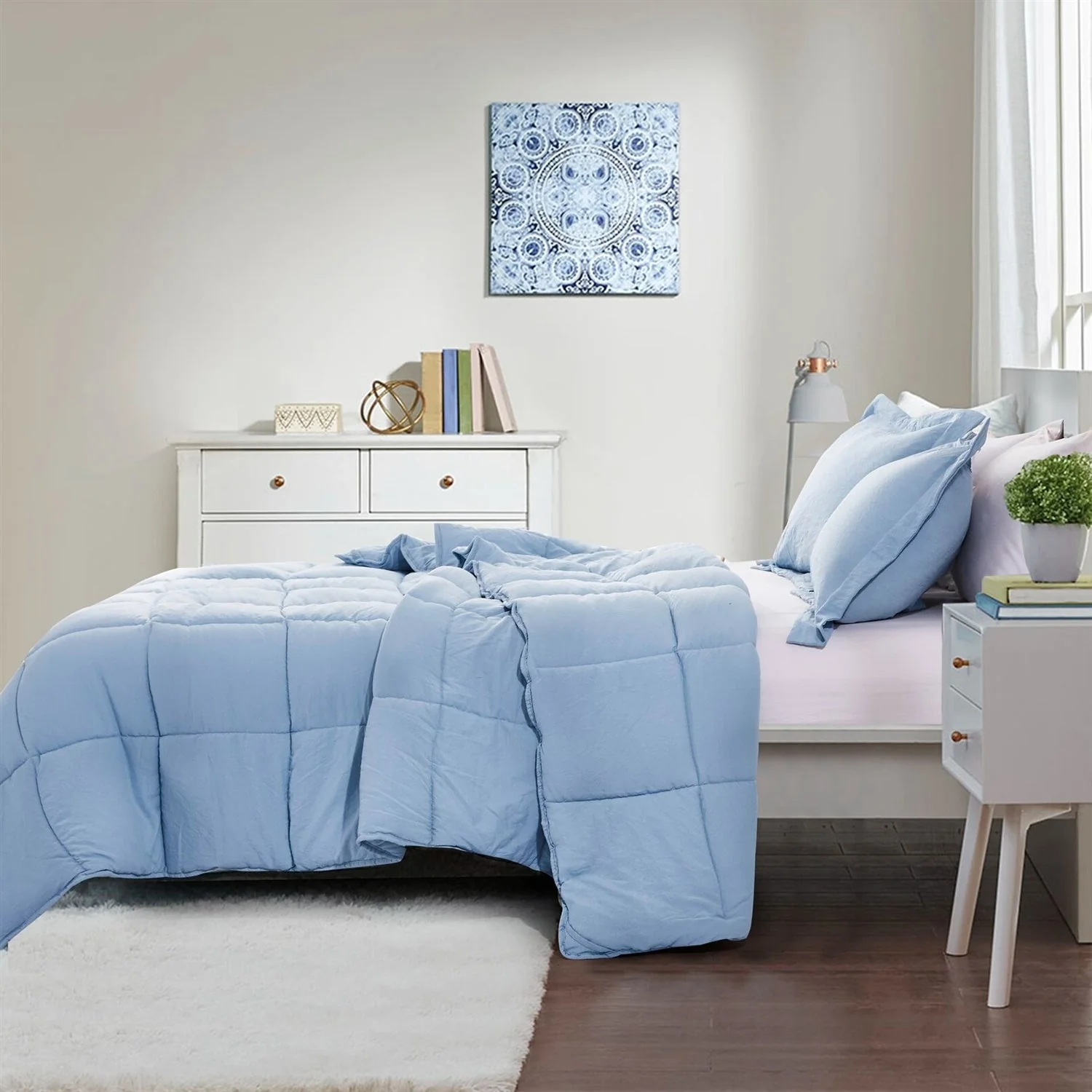 Queen Size Blue 3 Piece Microfiber Reversible Comforter Set - Image 2