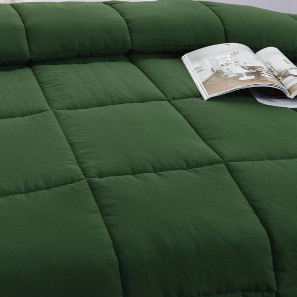 Queen Size Green 3 Piece Microfiber Reversible Comforter Set - Image 3