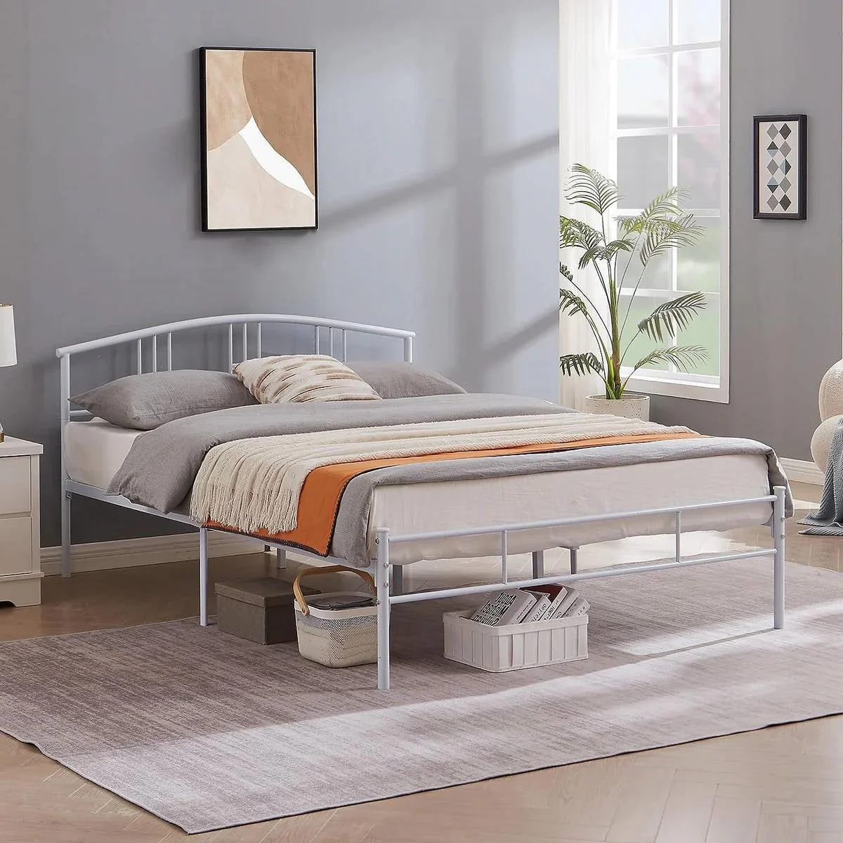 Queen size White Metal Platform Bed Frame with Arched Headboard - Image 2