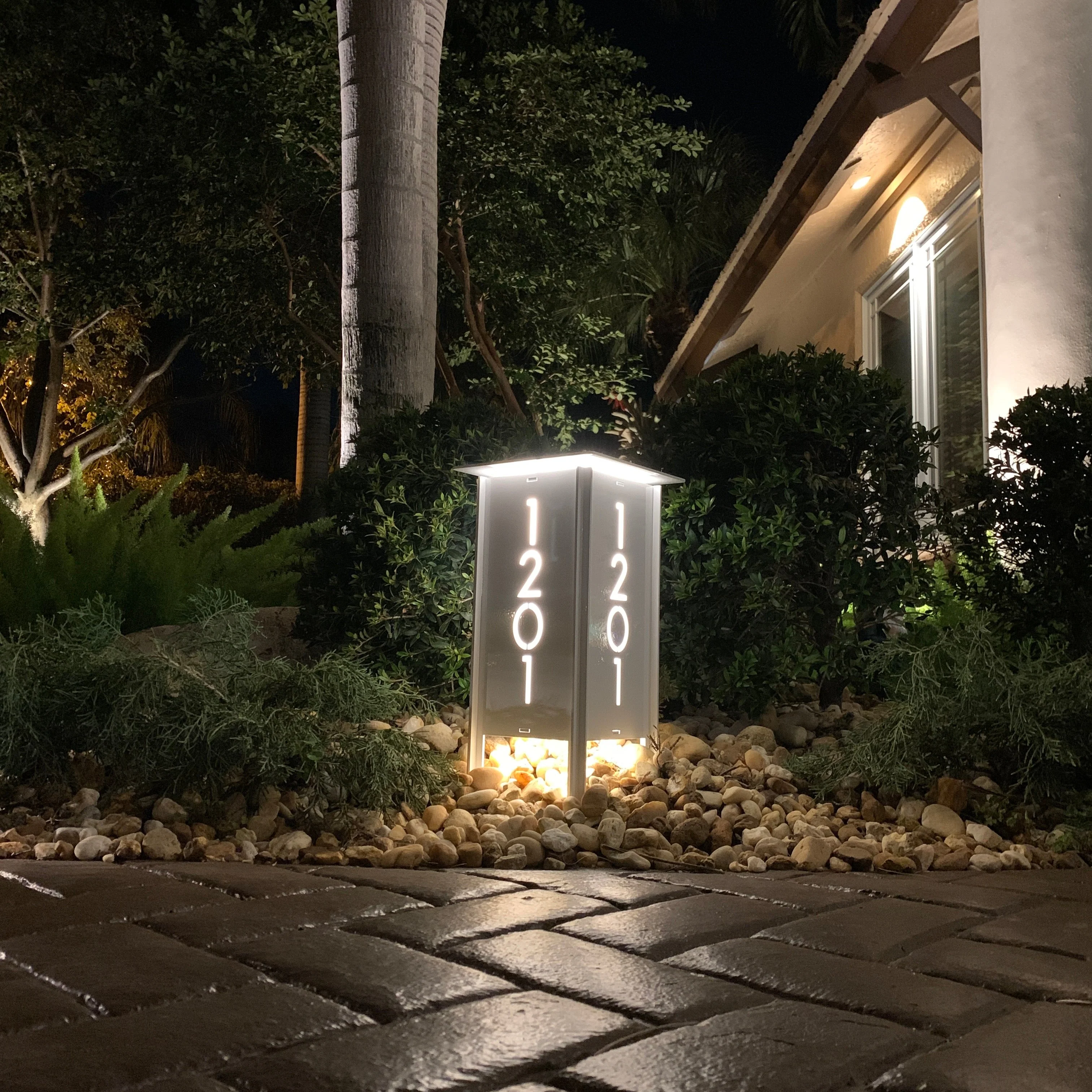 RadiantLight 14" tall ADDRESS MARKER Landscape Light - Garden Light - Image 11