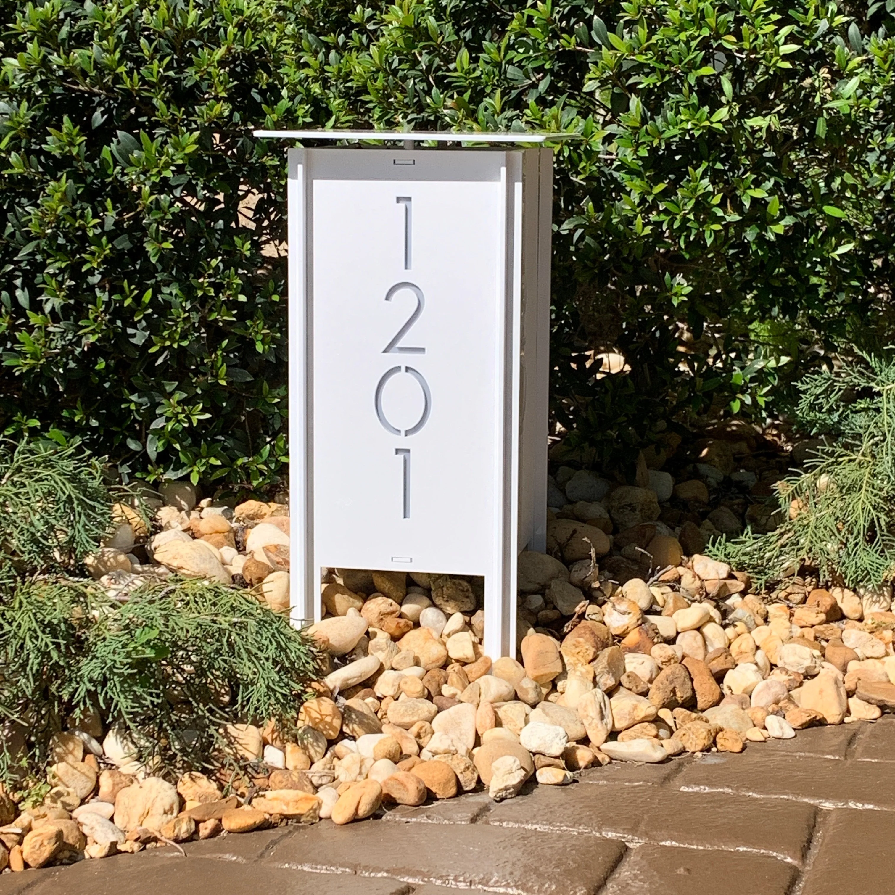 RadiantLight 14" tall ADDRESS MARKER Landscape Light - Garden Light - Image 18