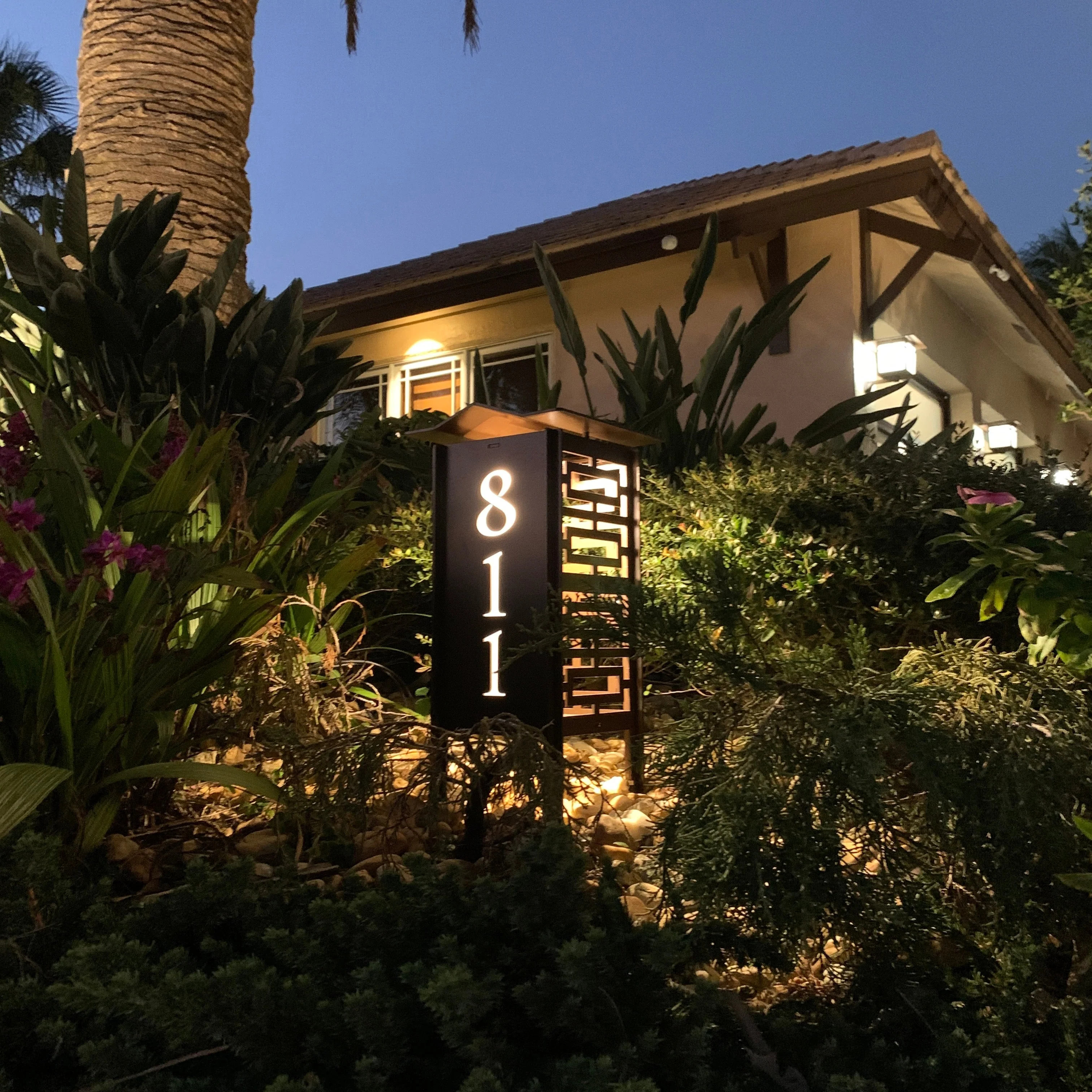 RadiantLight 14" tall ADDRESS MARKER Landscape Light - Garden Light - Image 3
