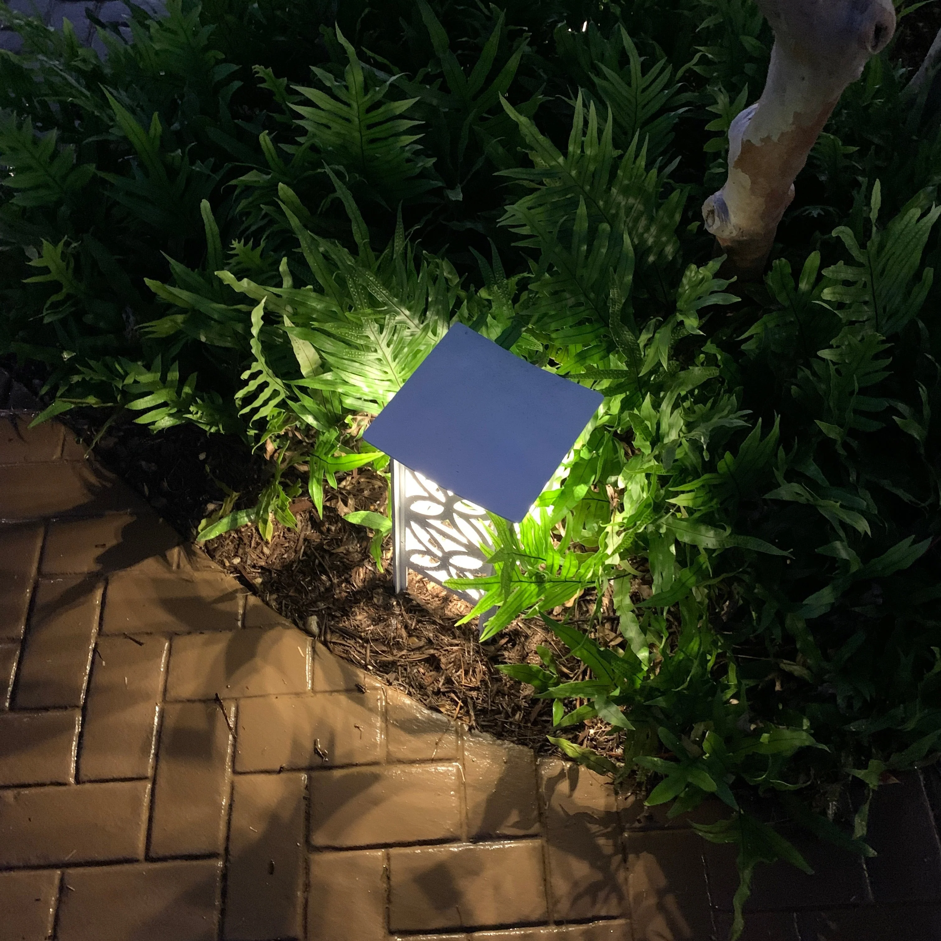 RadiantLight Mid-Century Landscape Light - Garden Light - Image 10