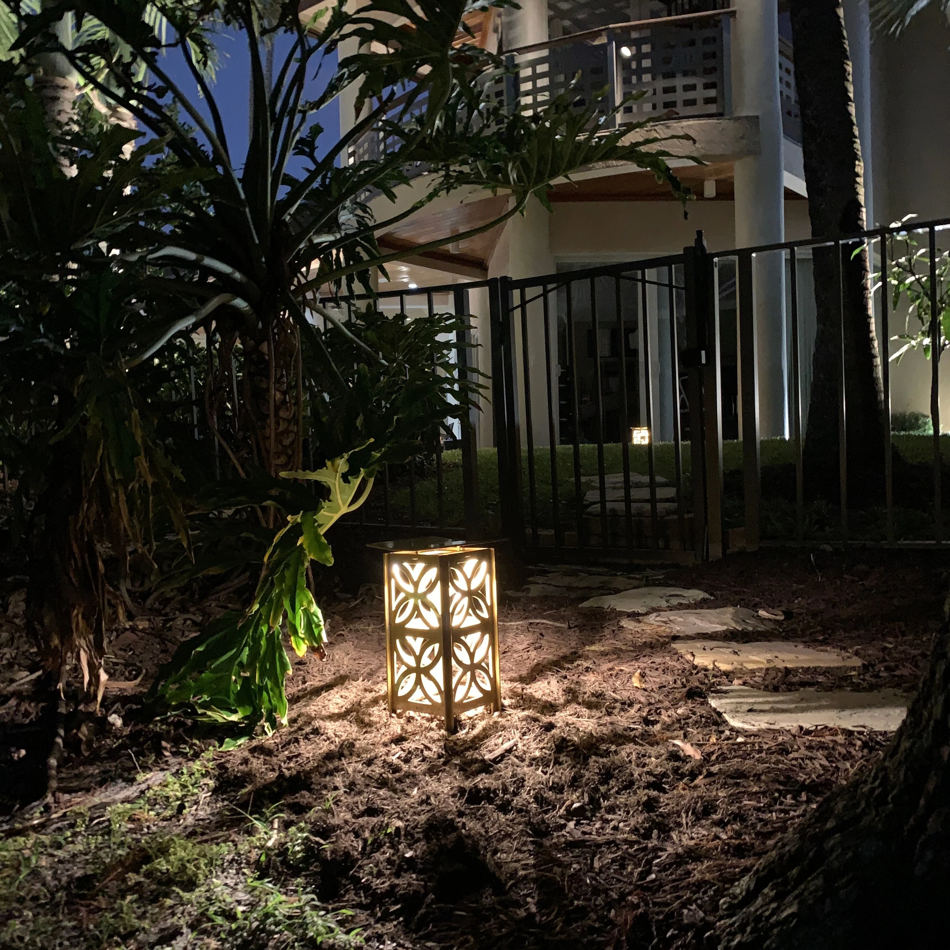 RadiantLight Mid-Century Landscape Light - Garden Light - Image 5