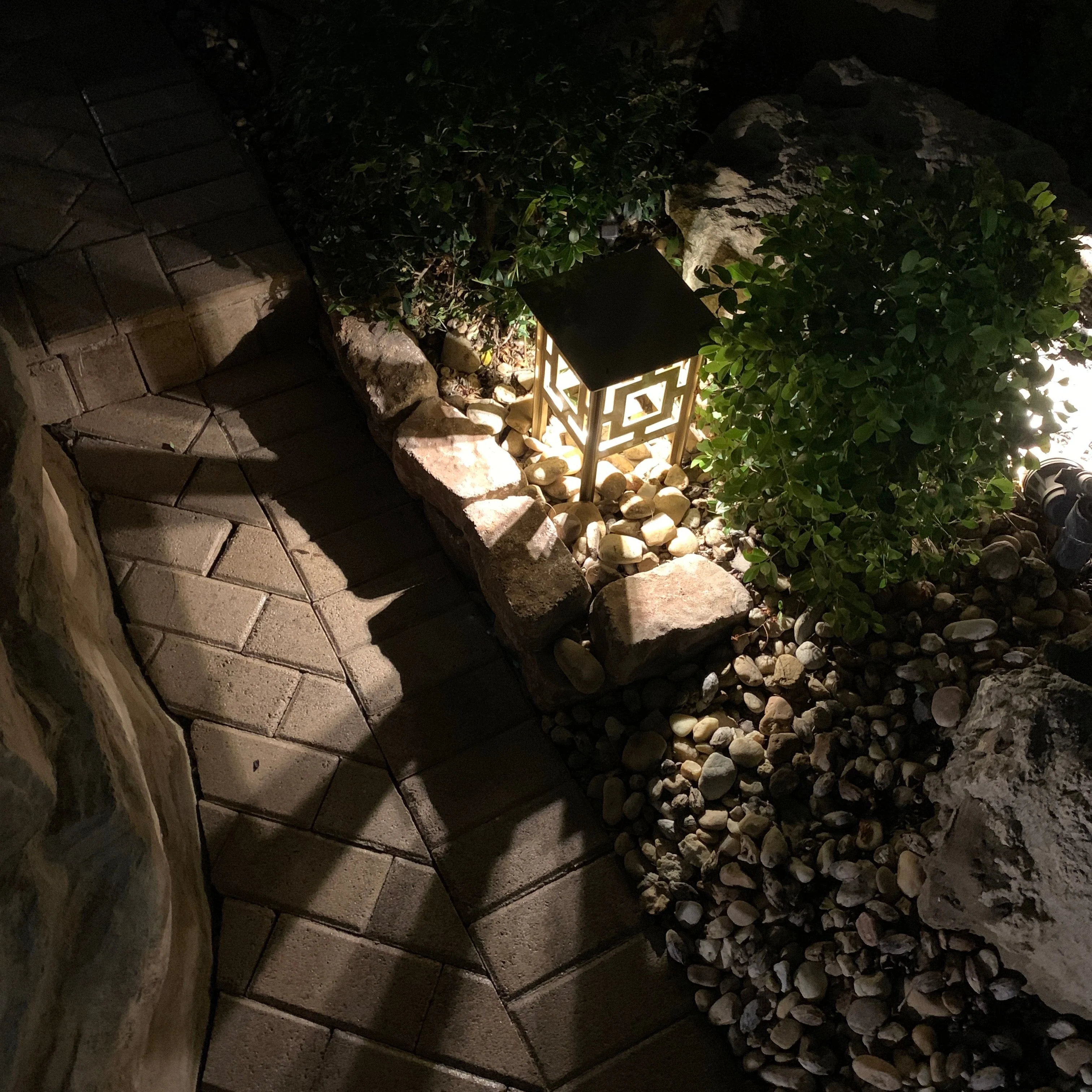 RadiantLight Modern Landscape Light - Garden Light - Image 11