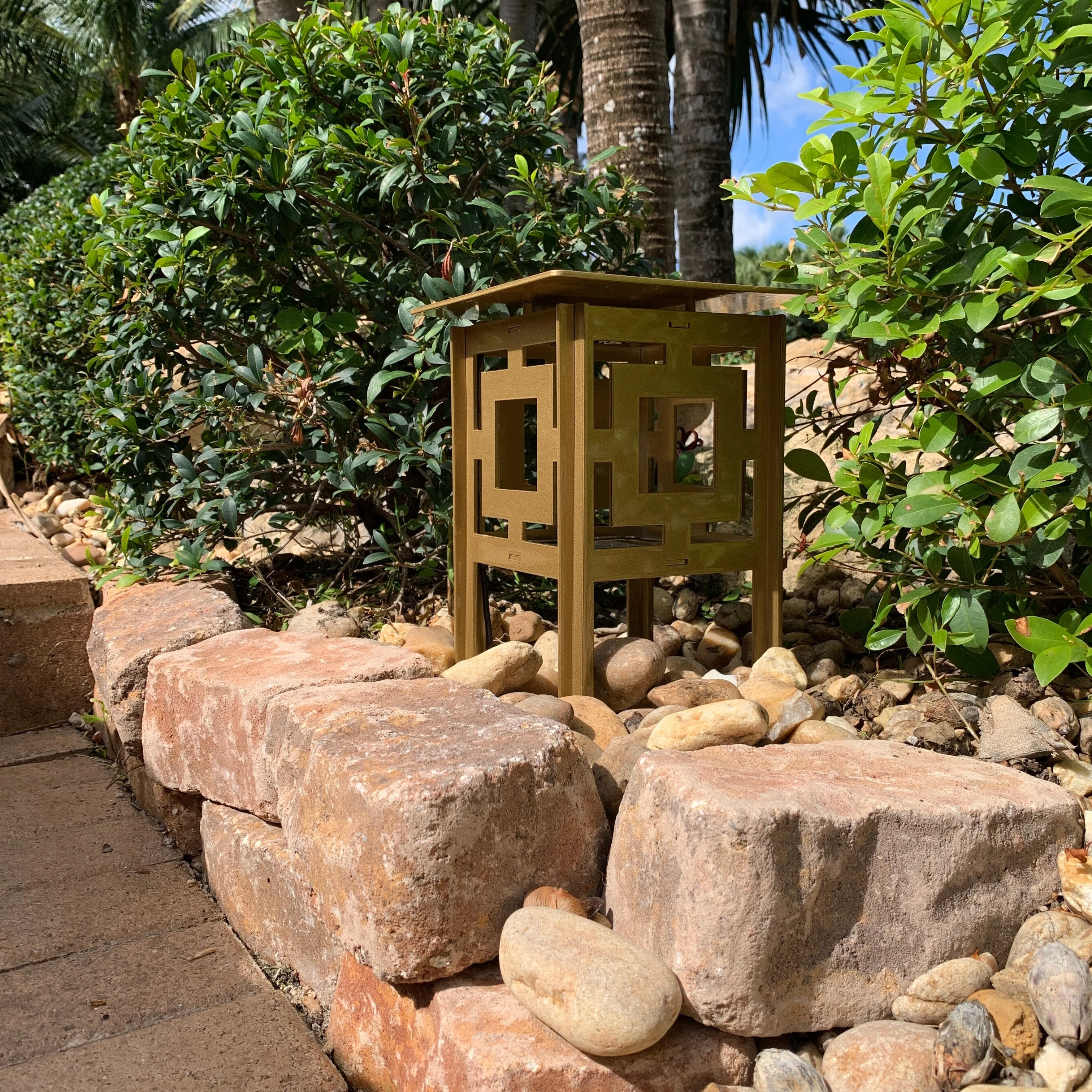 RadiantLight Modern Landscape Light - Garden Light - Image 2